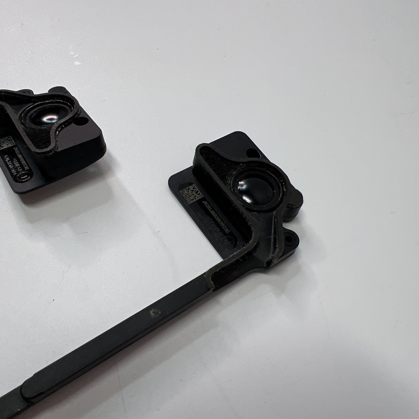 Genuine Apple Macbook Pro 13" A1502 2013 2014 2015 Speakers Pair Left and Right