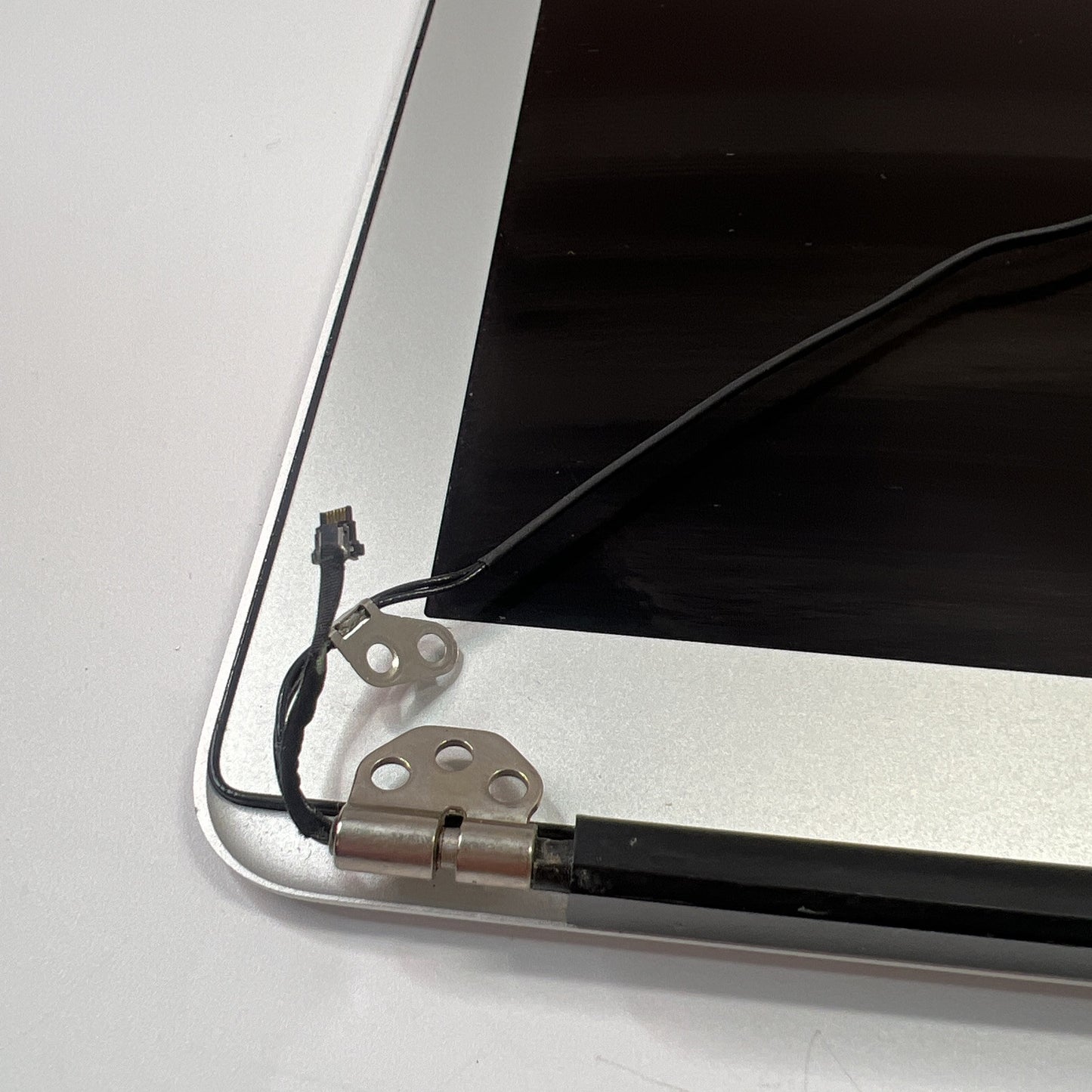 Apple MacBook Air 13" A1466 Mid 2012 LCD Screen & Top Lid Cover Silver