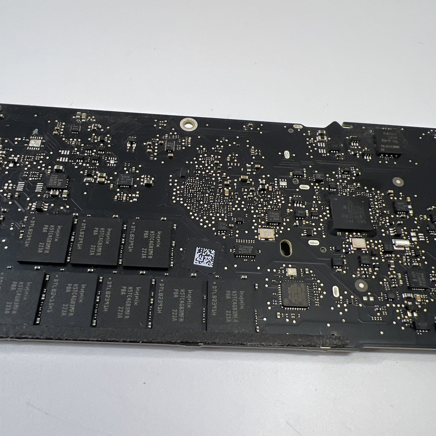 MACBOOK AIR A1466 13" MID 2012 LOGIC BOARD 2GHz i7 (WORKING)