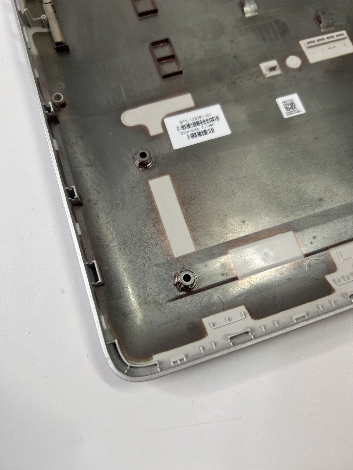 Genuine HP Pavilion 15-da1013ne Bottom Base Cover Silver L20391-001