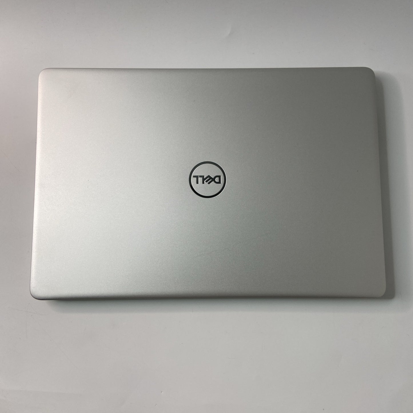 DELL Inspiron 5370 Core i3-7130U 8GB 256GB 13.3 Inch Windows 10 Laptop