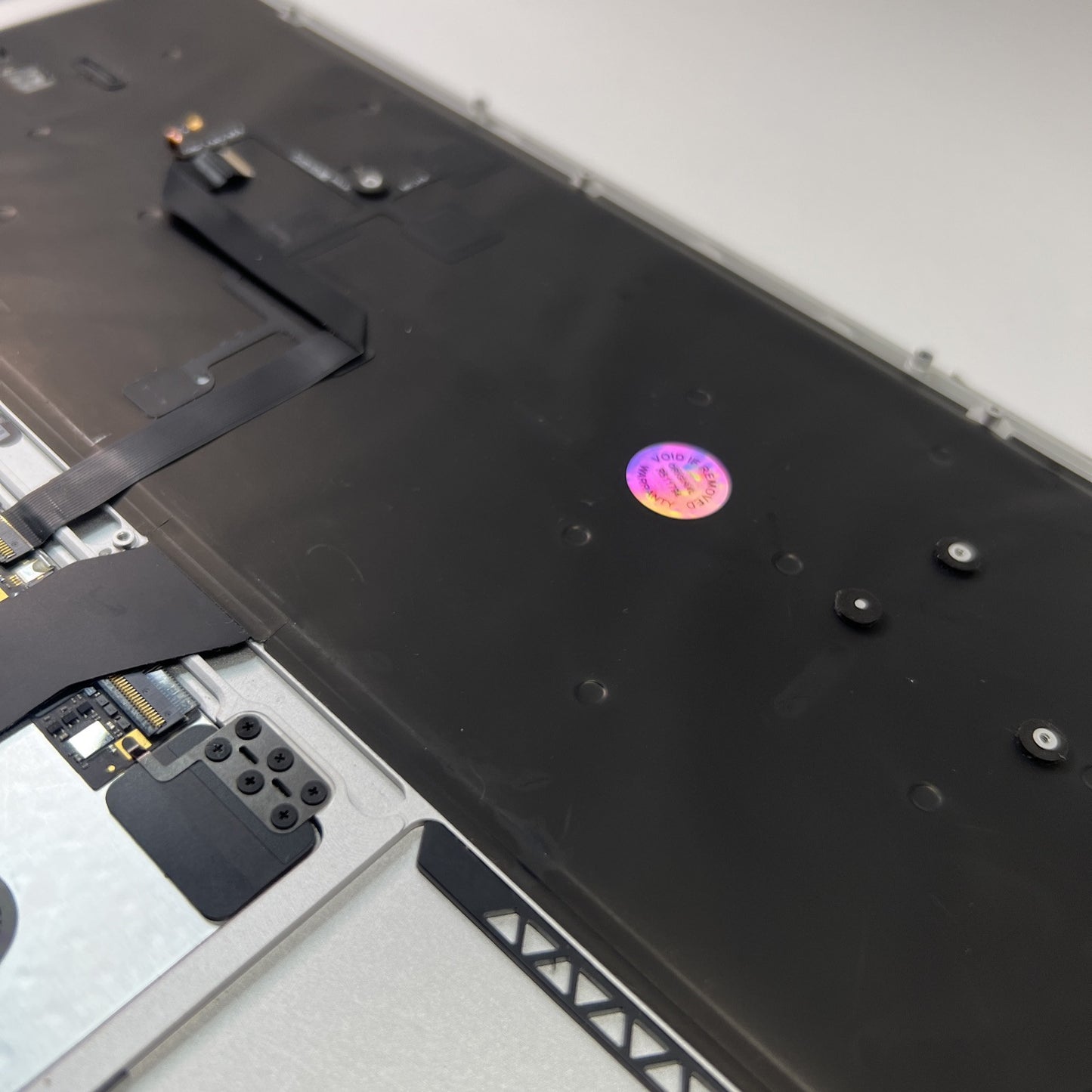 Macbook AIR 13” A1466 Mid 2012 UK Keyboard Palmrest Trackpad Assembly Silver