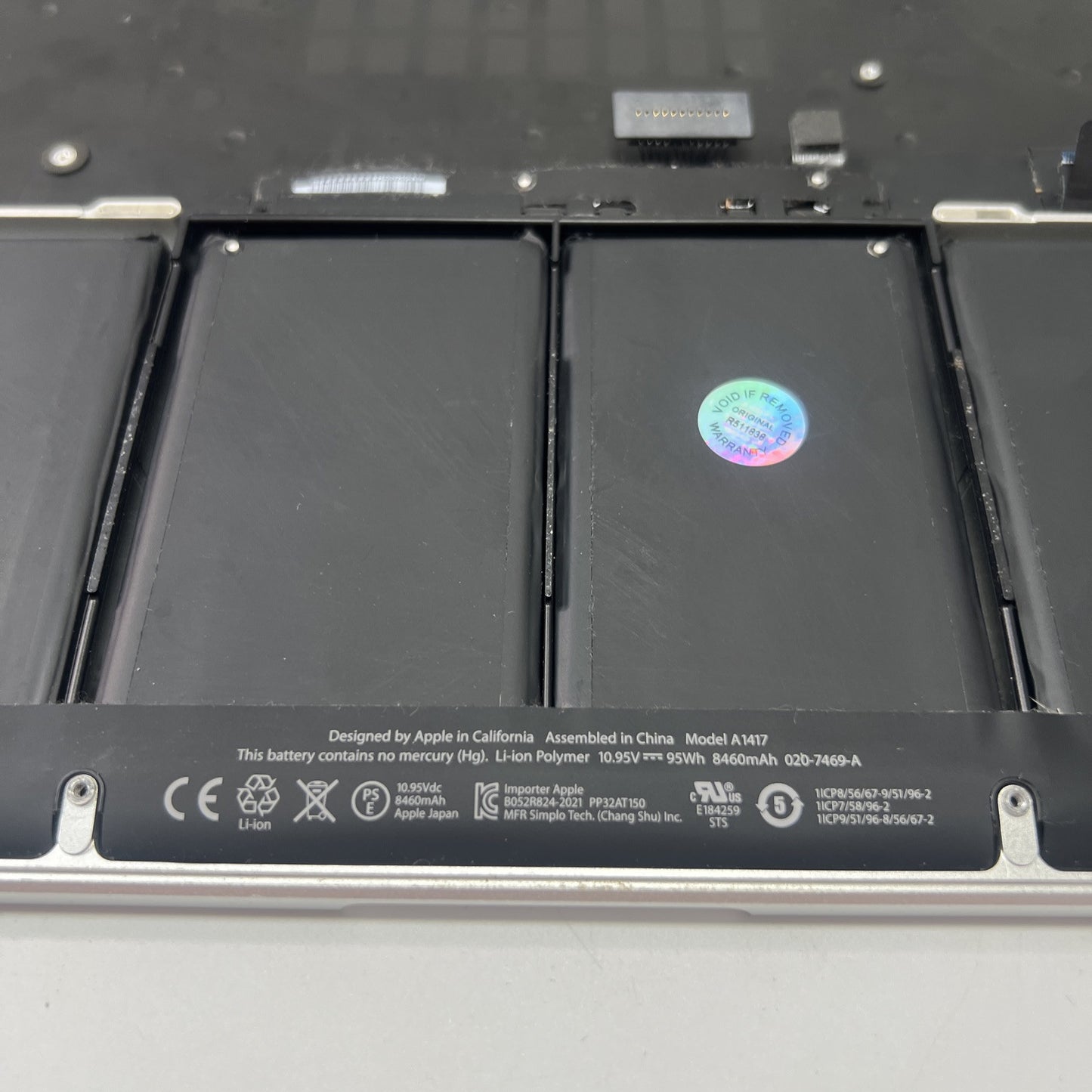 MacBook Pro A1398 15 Mid 2012 Palmrest UK Keyboard Battery Touchpad Silver