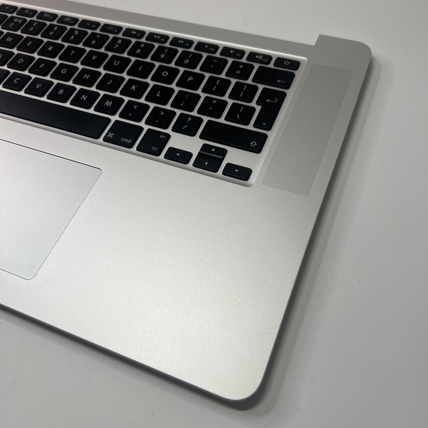 MacBook Pro A1398 15 Mid 2012 Palmrest UK Keyboard Battery Touchpad Silver