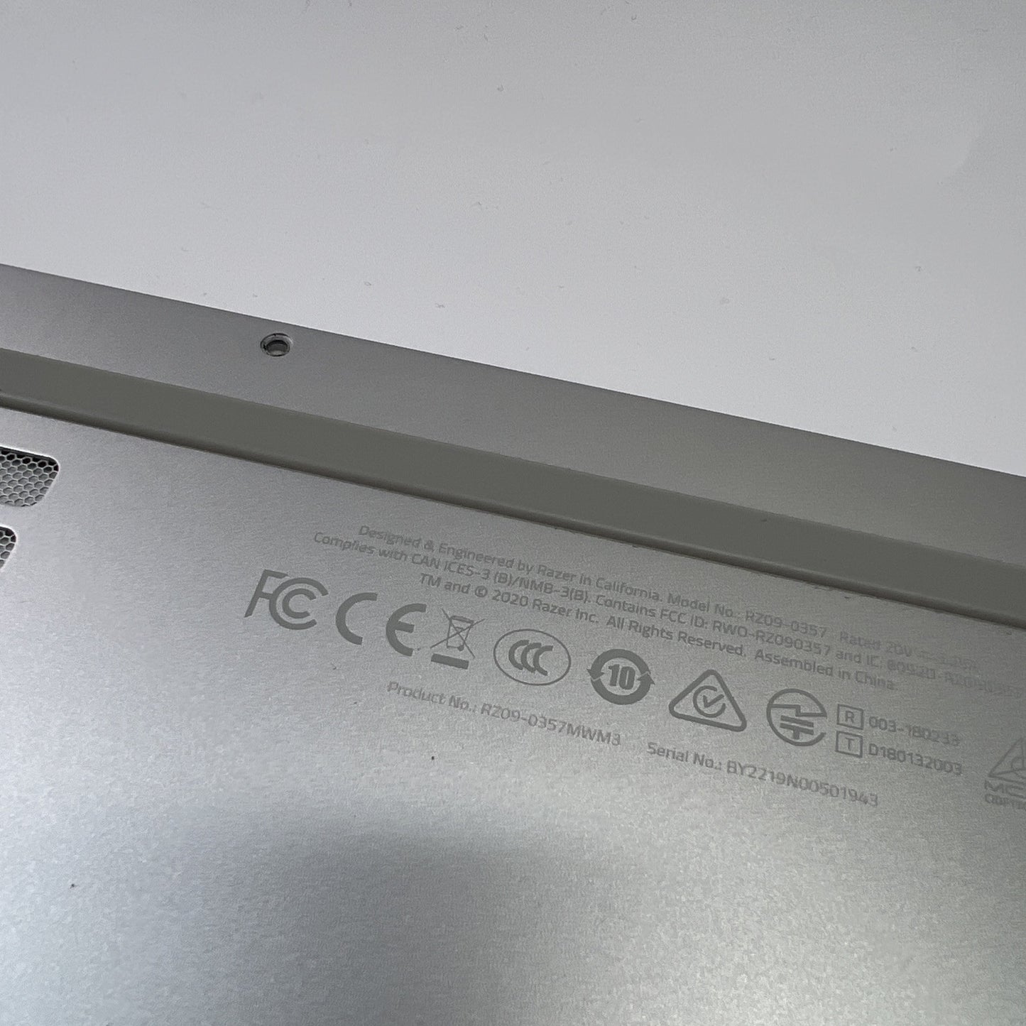 Razer Book 13 RZ09-0357 13.4" Genuine Laptop Base Cover Bottom 13141523 SILVER