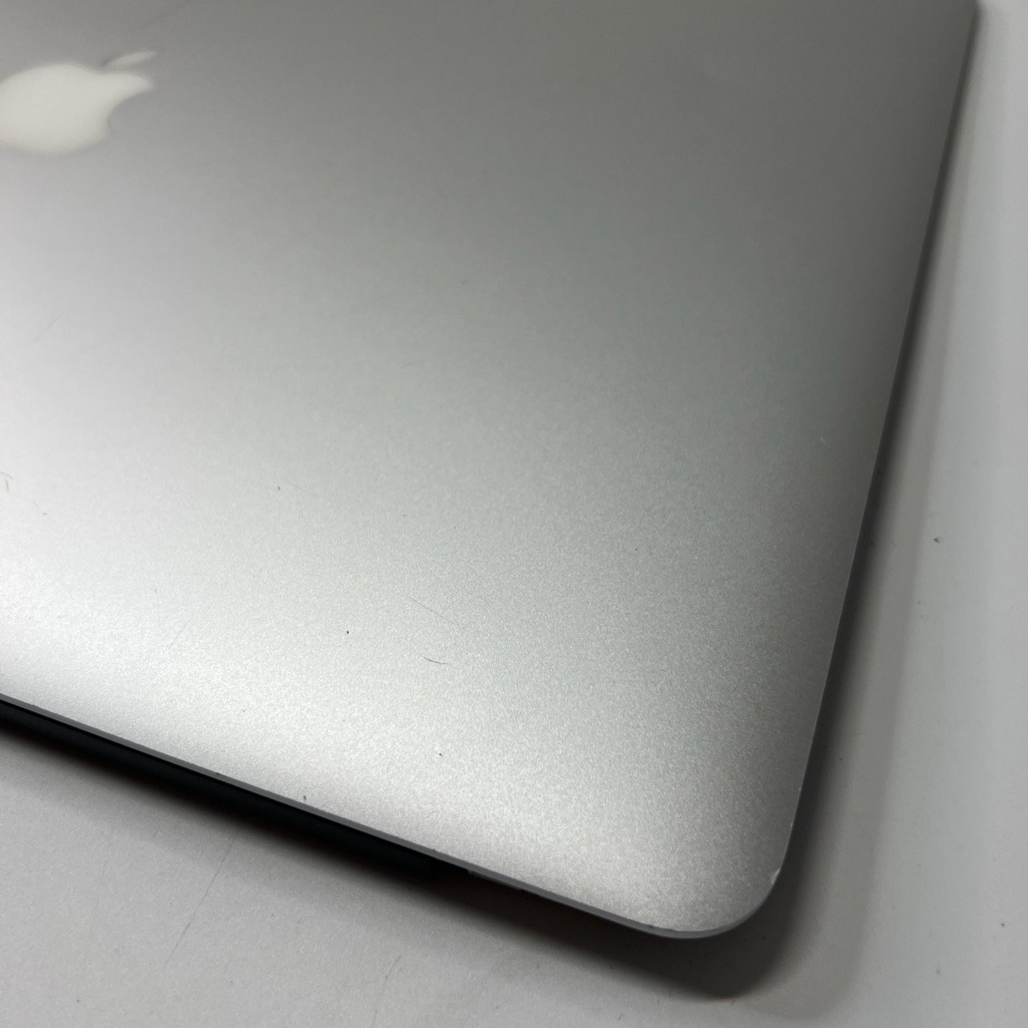 Apple MacBook Pro A1398 15 Mid 2012 LCD Screen Assembly Top Lid Cover