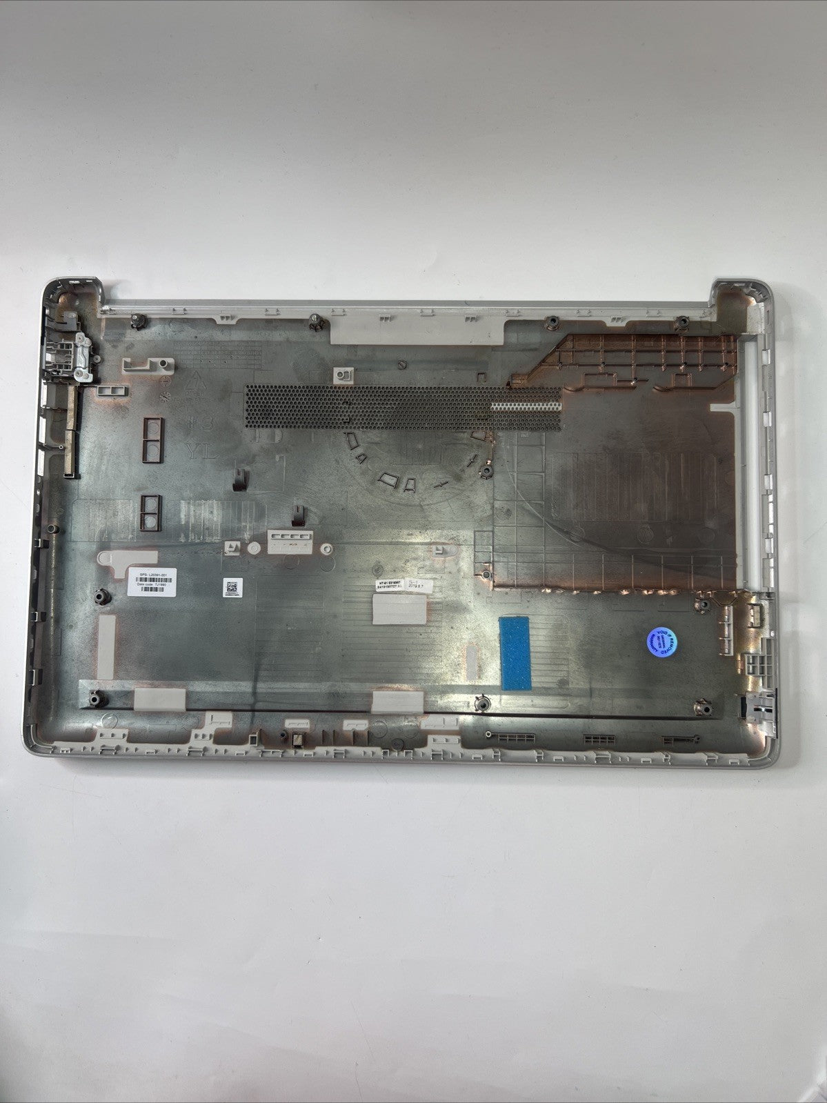 Genuine HP Pavilion 15-da1013ne Bottom Base Cover Silver L20391-001