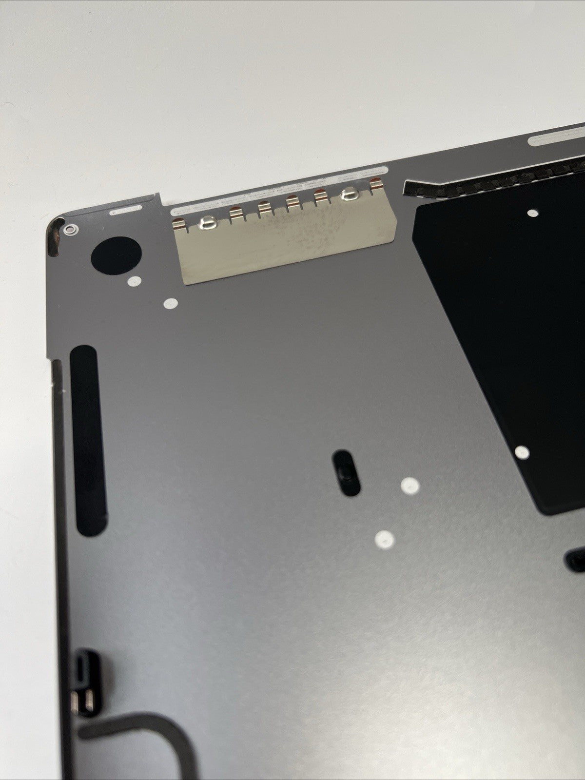 Apple MacBook Pro 16" A2141 2019 Genuine Bottom Base Plate Cover Grey EMC 3347
