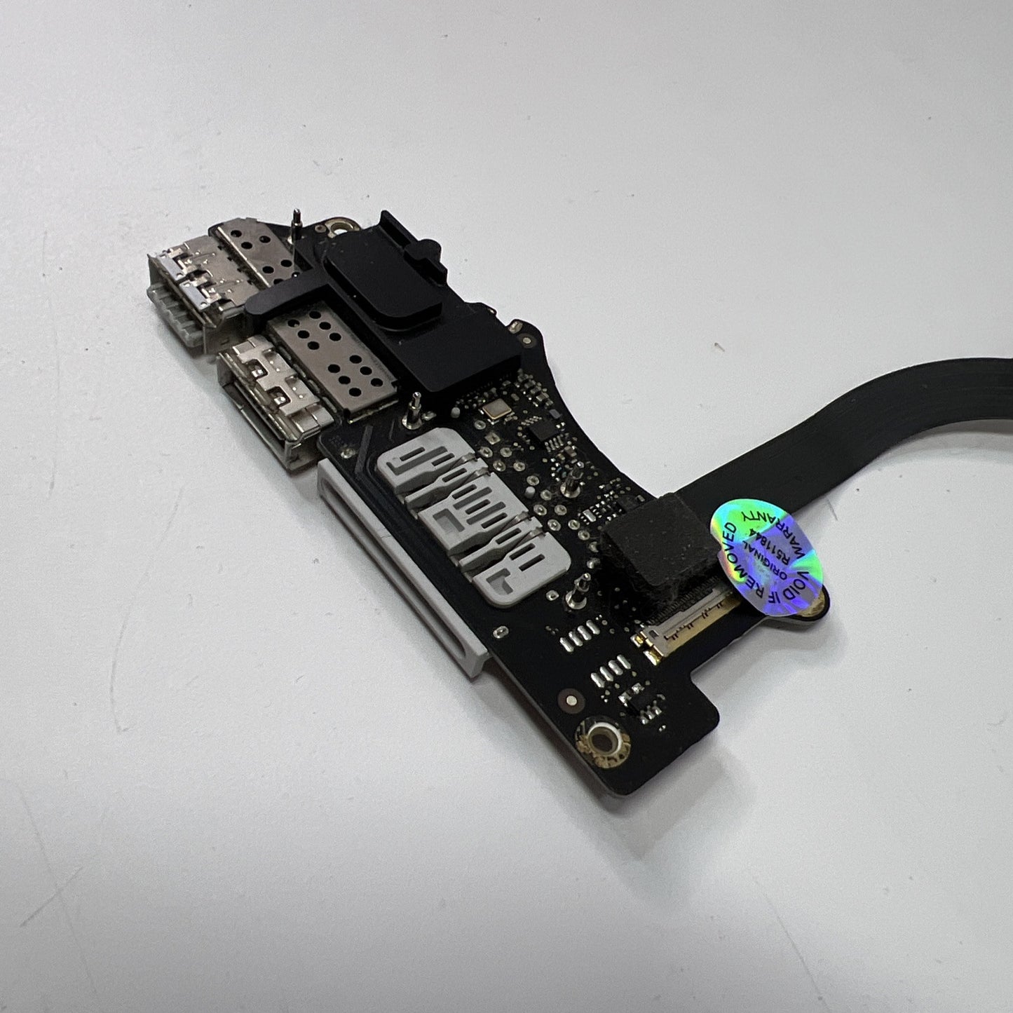 Genuine Apple MacBook Pro Retina 15" A1398 Mid 2012 USB I/O Board 820-3071-A