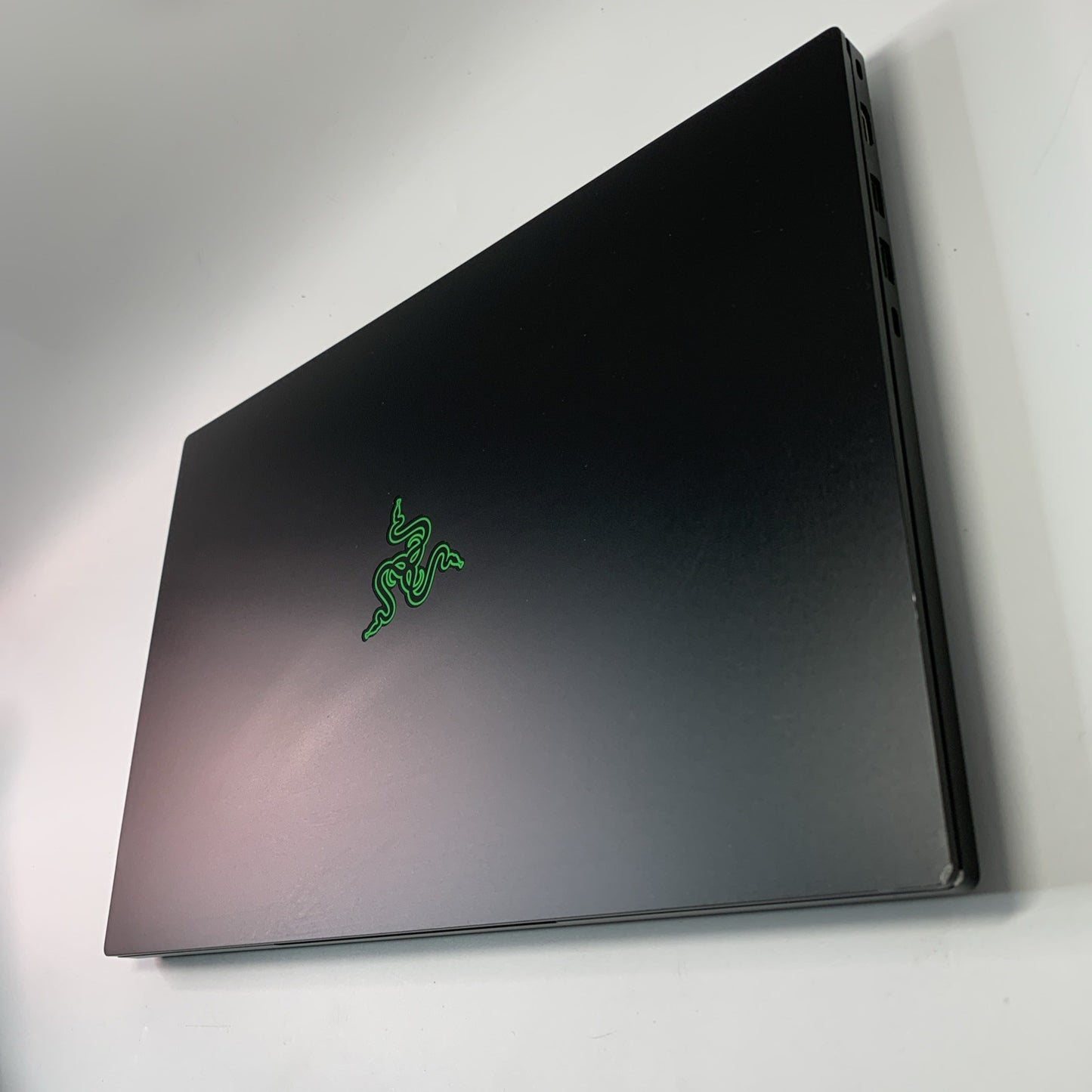 Razer Blade 15 Advanced Intel Core i7 11800H 16GB 512GB SSD GeForce RTX 3070