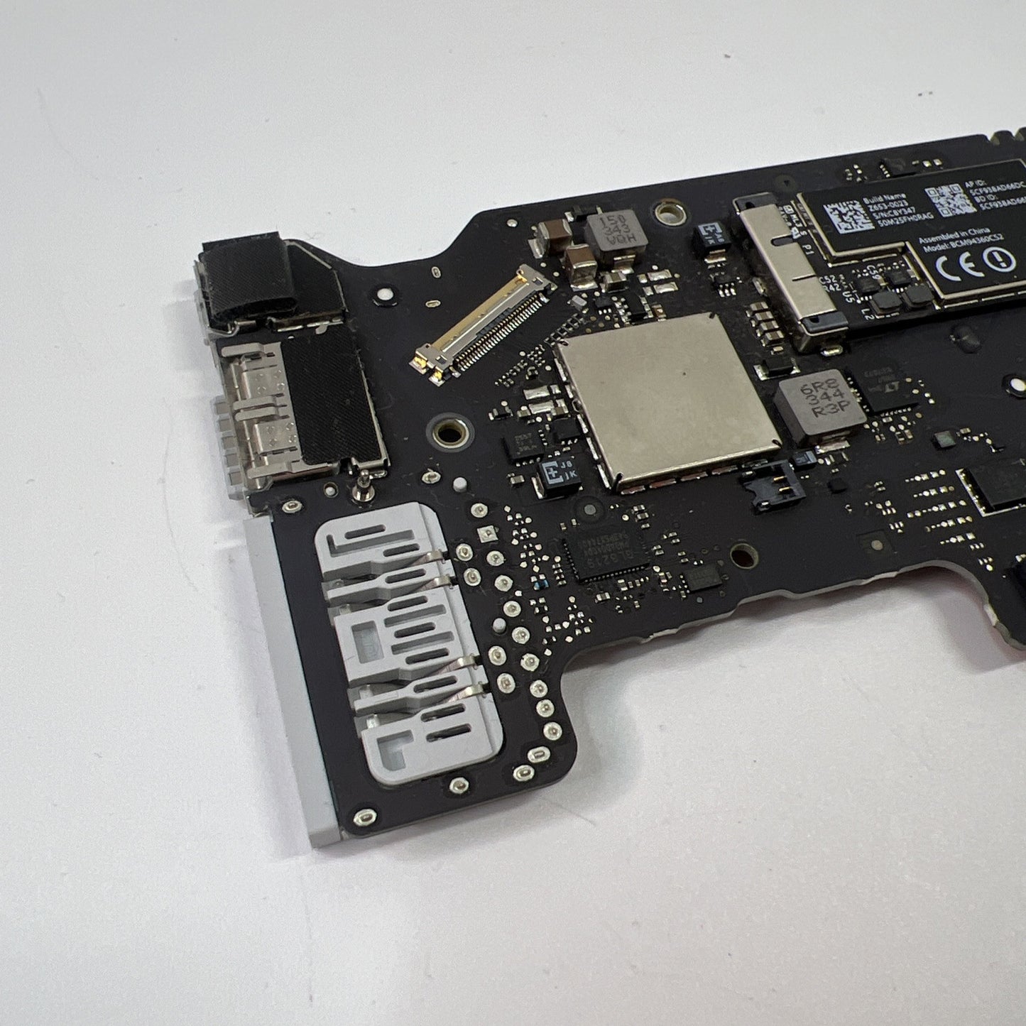 MACBOOK AIR A1466 13" MID 2013 LOGIC BOARD 1.3GHz i5 (WORKS)