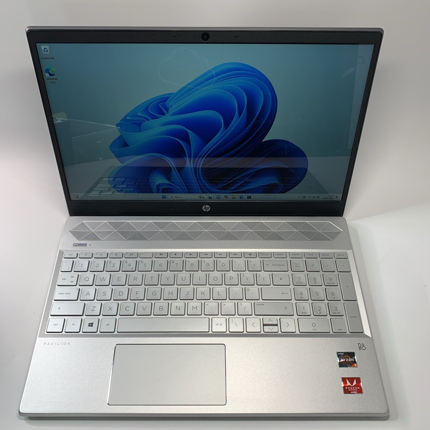 HP Pavilion 15-CW1004NA 15.6” AMD Ryzen 3 3300U 8GB 256 Touchscreen Grade A