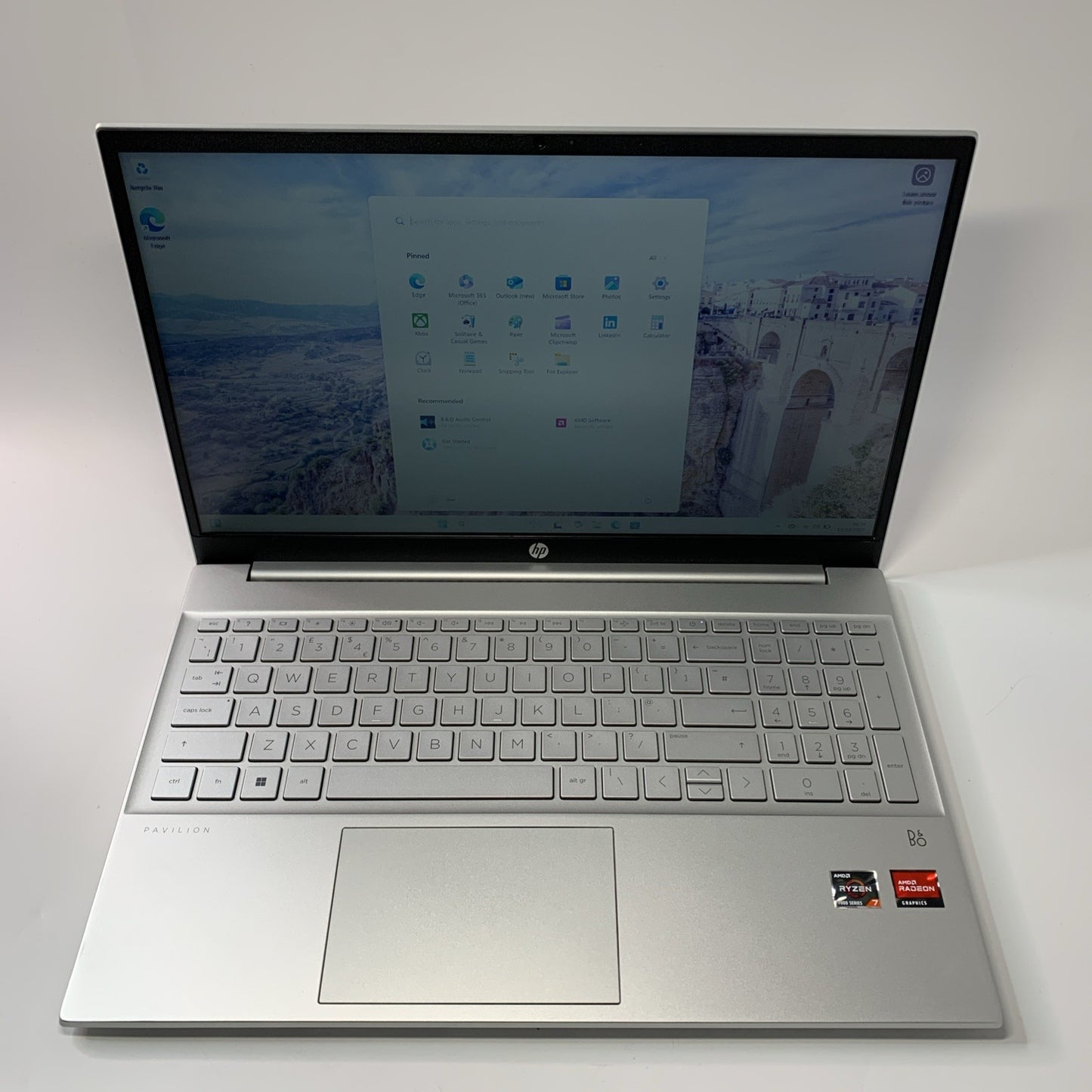 HP Pavilion 15-eh 15.6" Laptop AMD Ryzen 7 7730H Processor 16GB RAM 512GB SSD