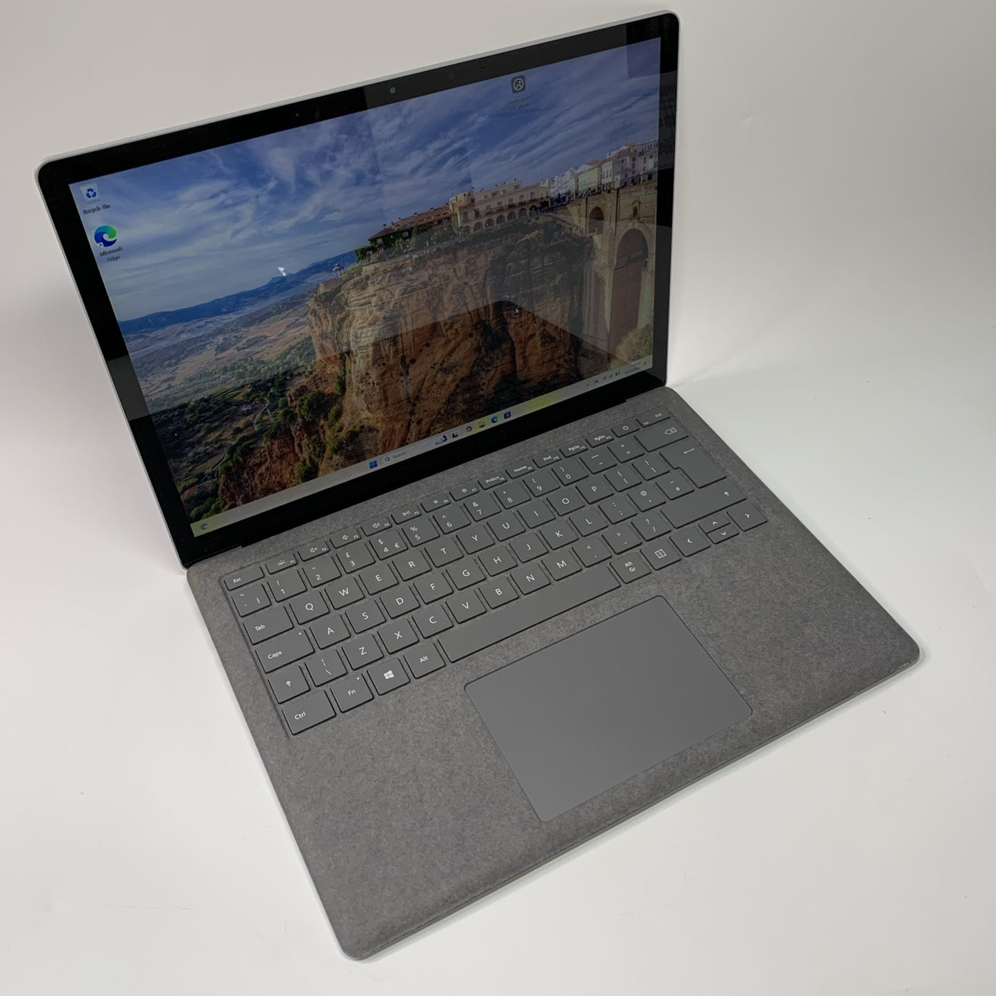 Microsoft Surface Laptop 4 1958 13.5" 2K Touch AMD Ryzen 5 8GB 256GB SSD Win 11
