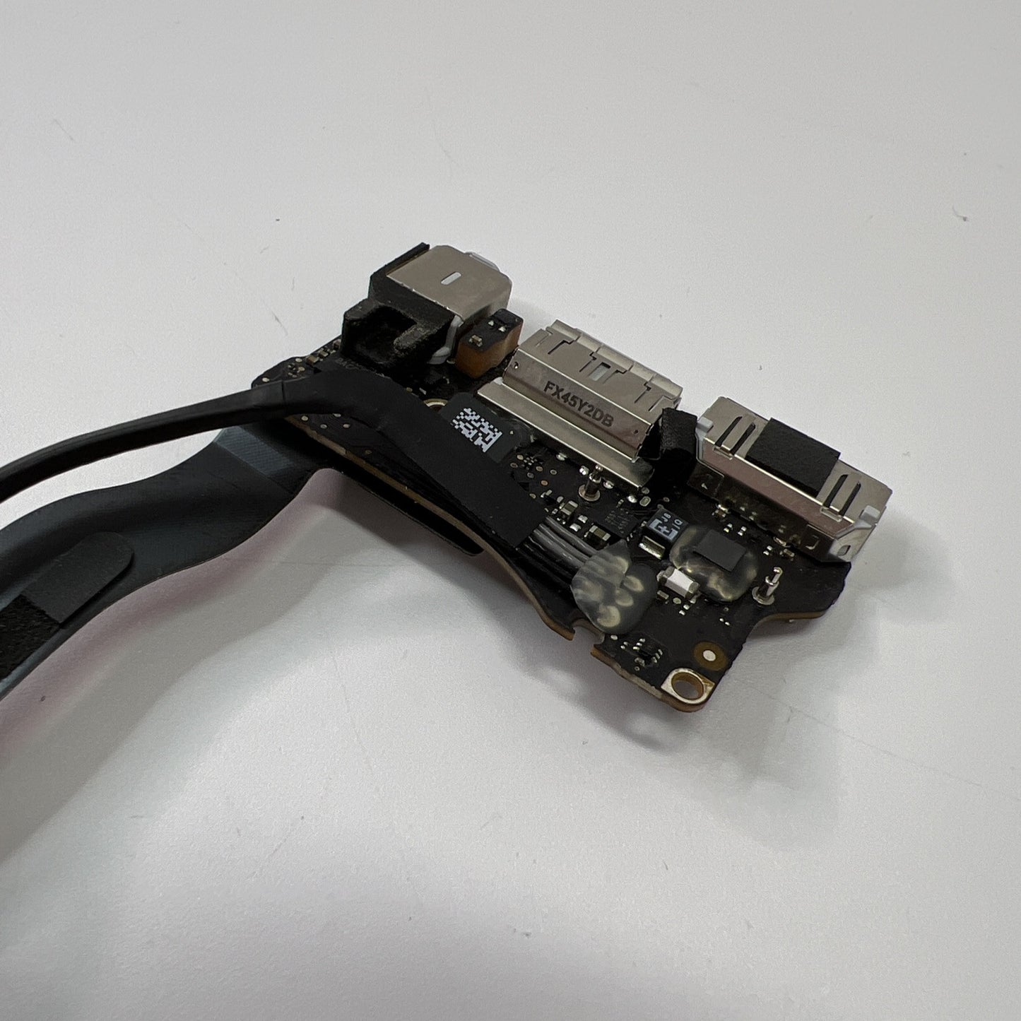 A1466 Apple MacBook Air 13" I/O Board DC Power Jack Port 2013-2017 820-3455-A