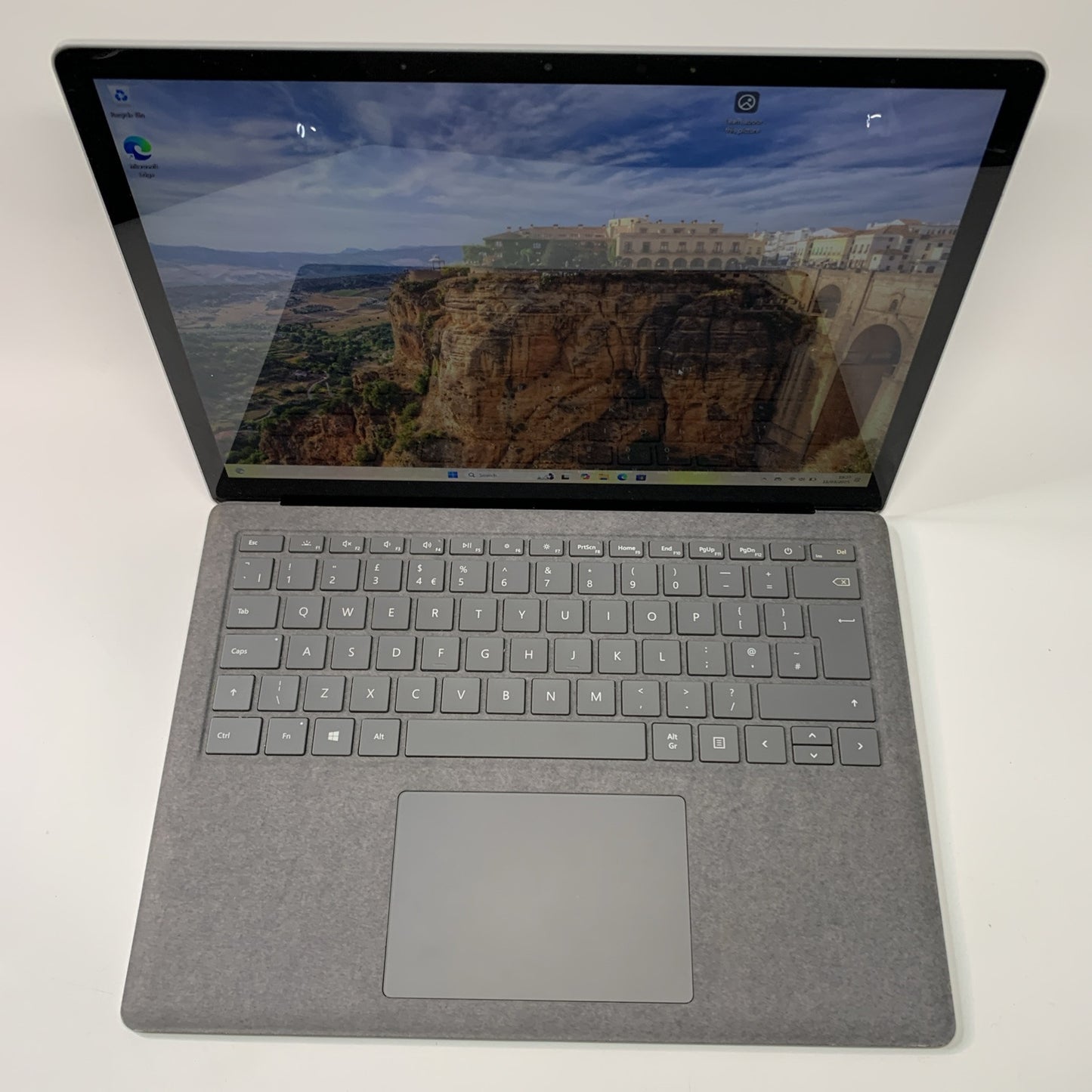 Microsoft Surface Laptop 4 1958 13.5" 2K Touch AMD Ryzen 5 8GB 256GB SSD Win 11