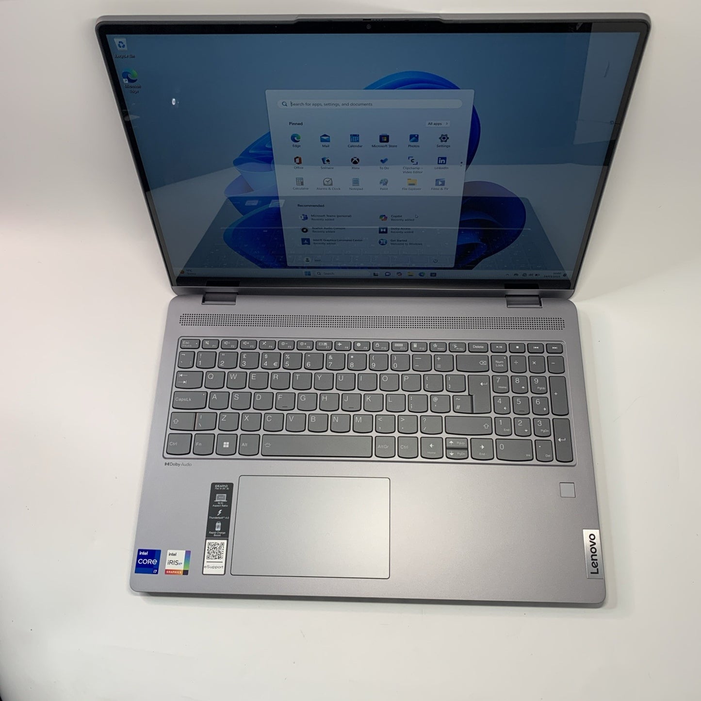 Lenovo IdeaPad Flex 5 16IRU8 16" 2-in-1 Laptop Intel i7-1355U 16GB RAM 512GB SSD