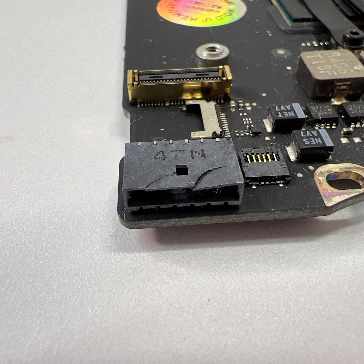 MACBOOK AIR A1466 13" EARLY 2014 LOGIC BOARD 1.4GHz i5 (READ DISCRIPTION!)