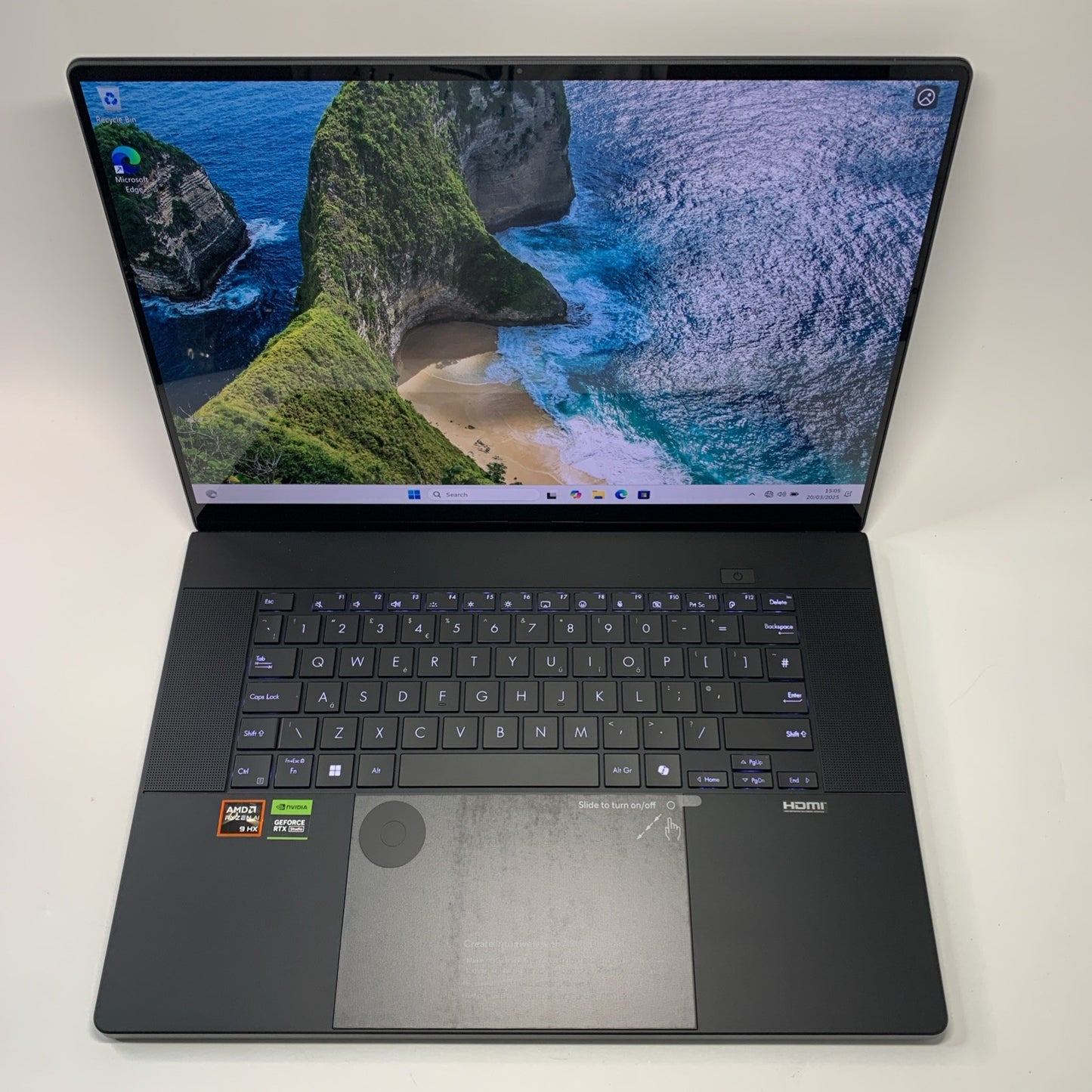 ASUS ProArt 16 H7606WI 16.0" 4K OLED AMD Ryzen AI 9 HX 370 RTX 4070 64GB 2TB SSD