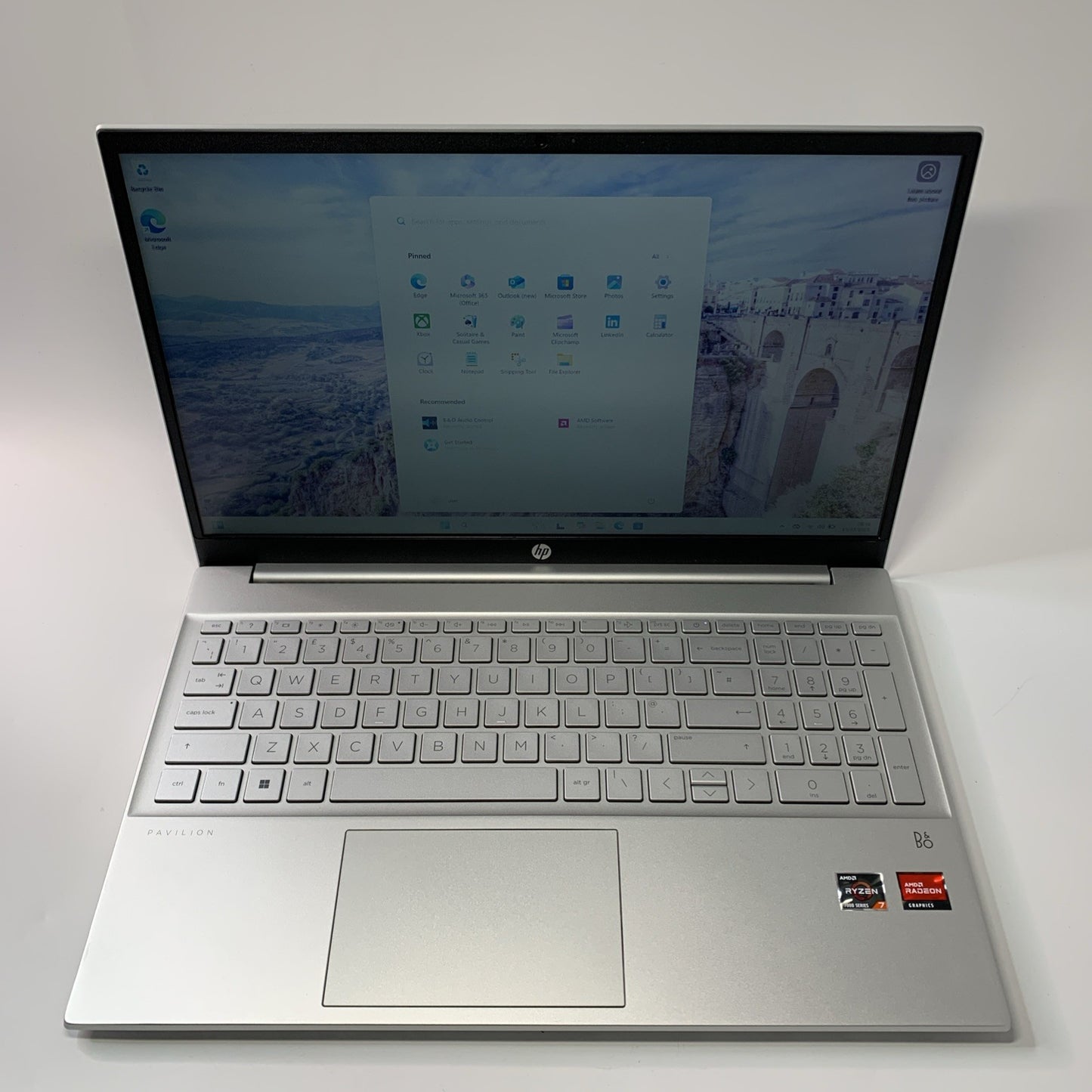 HP Pavilion 15-eh 15.6" Laptop AMD Ryzen 7 7730H Processor 16GB RAM 512GB SSD