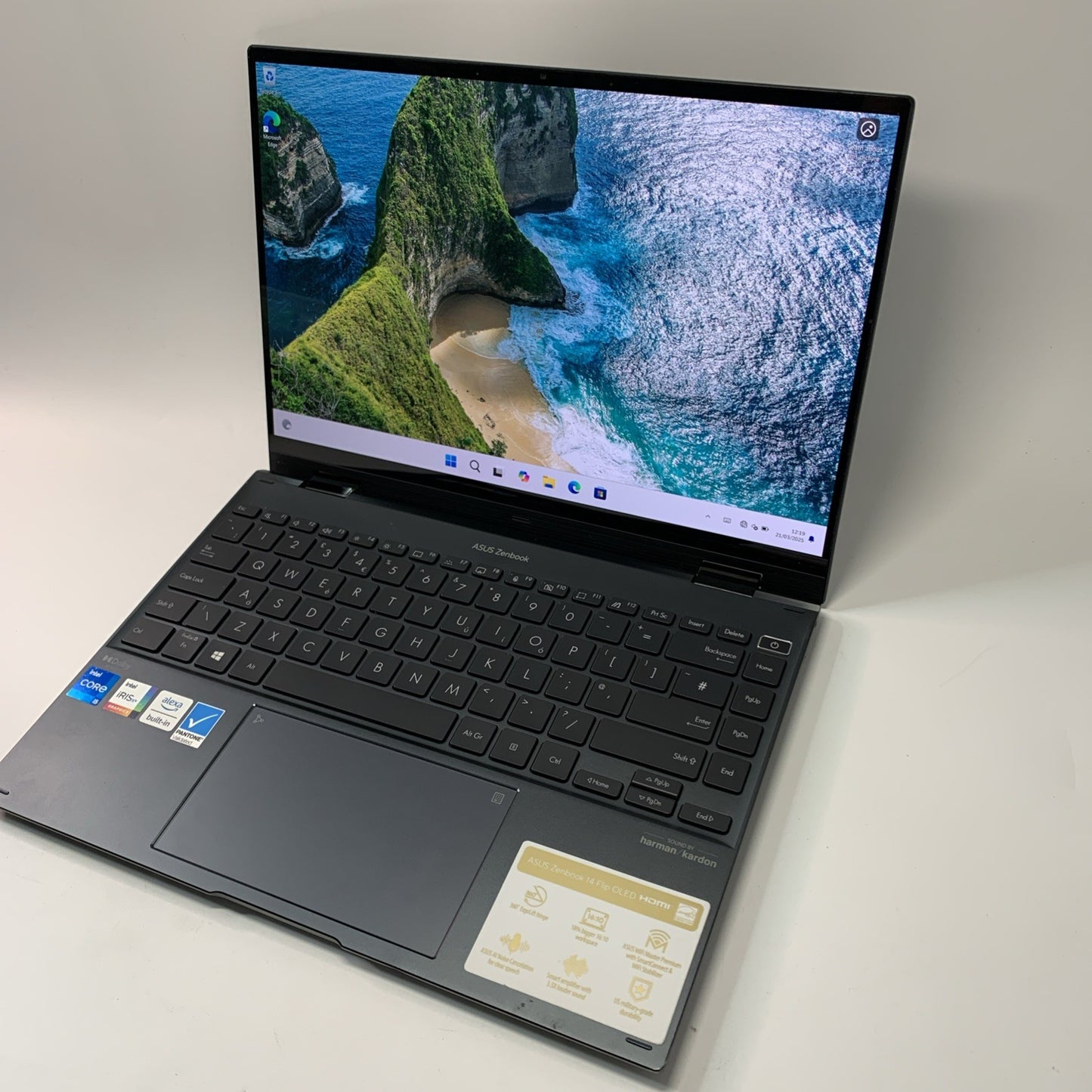 ASUS Zenbook UP5401ZA 14" Flip OLED Touchscreen 2in1 i5-12500H 16GB 512GB SSD