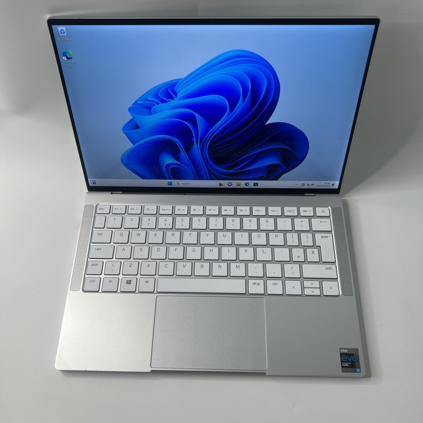 Razer Book 13 RZ09-0357 Intel Core i7-1165G7 16GB RAM 1TB SSD | Windows 11 Pro