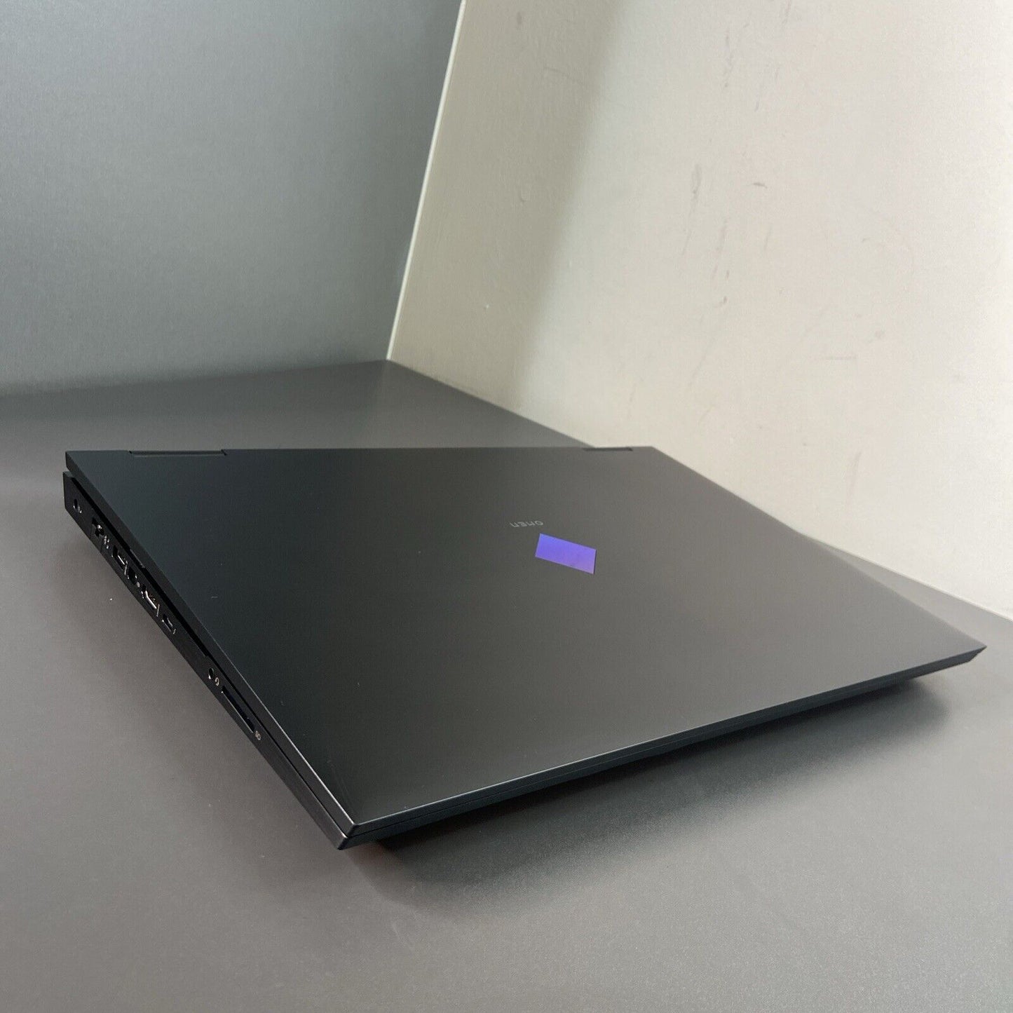 HP Omen 17-ck1502na Core i7-12700H 16GB 512GB SSd RTX 3060 17.3” Gaming Laptop