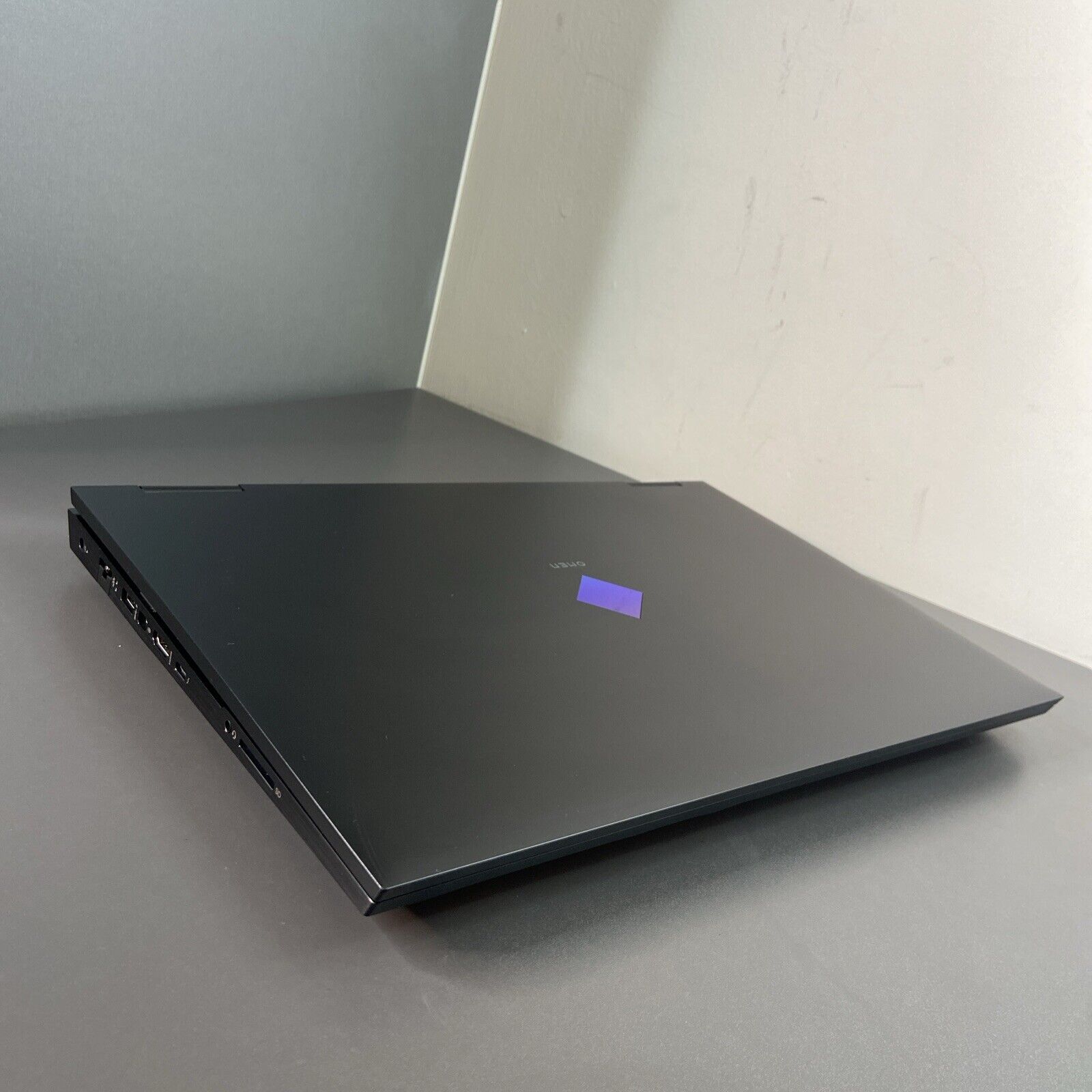 HP Omen 17-ck1502na Core i7-12700H 16GB 512GB SSd RTX 3060 17.3” Gaming Laptop
