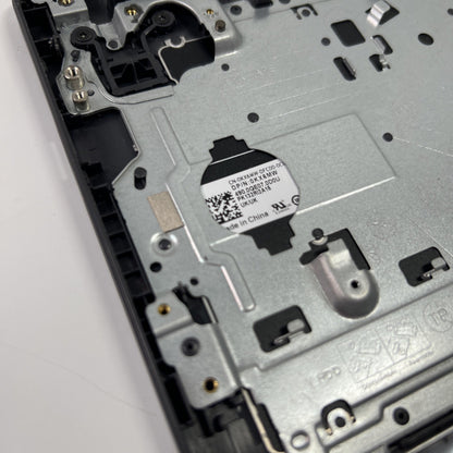 Genuine Dell Inspiron 3505 Palmrest Assembly UK Keyboard 033HPP (SMALL CRACK)