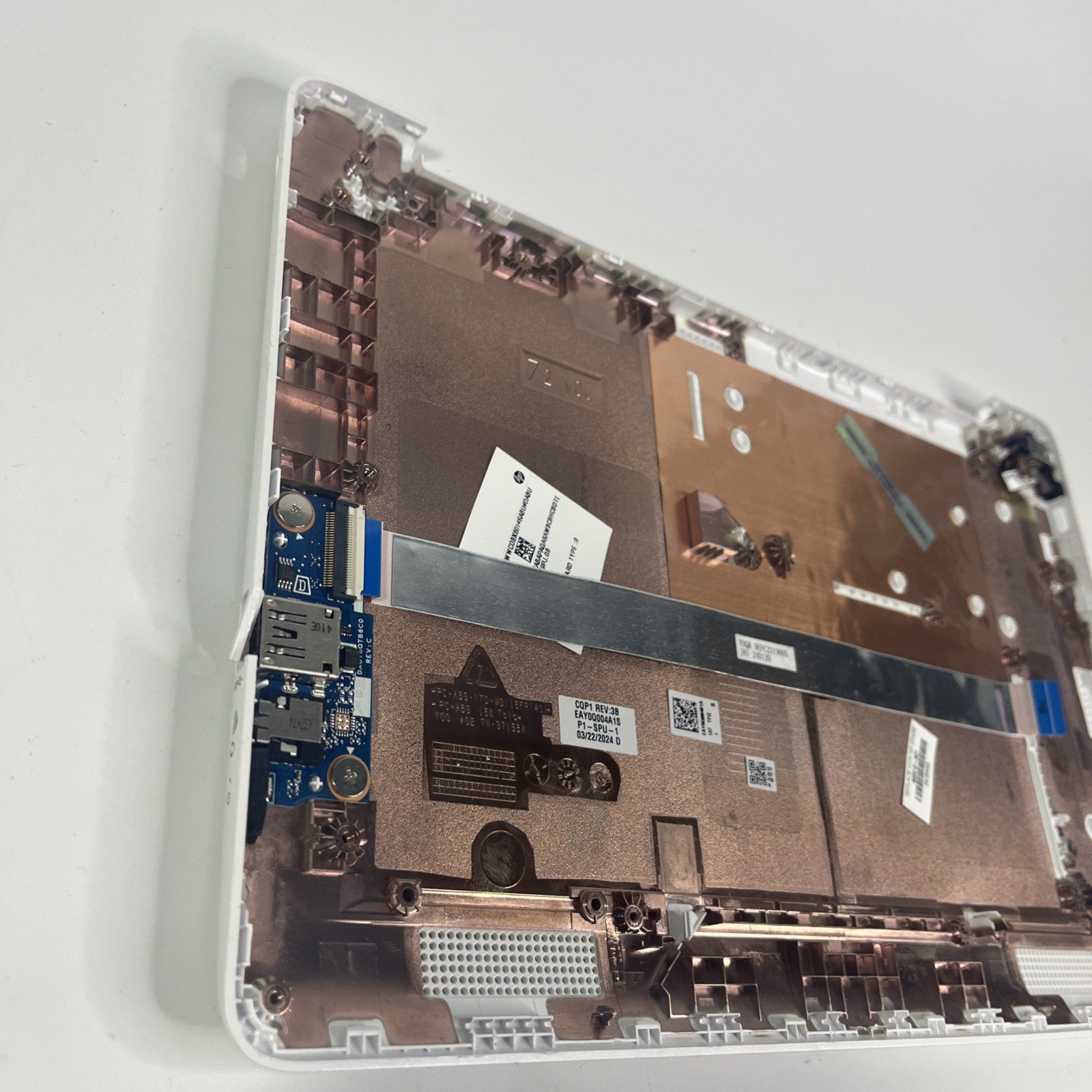 Genuine White HP Stream 11-ak0028na Bottom Case Base Cover And Usb Board EAY0Q00