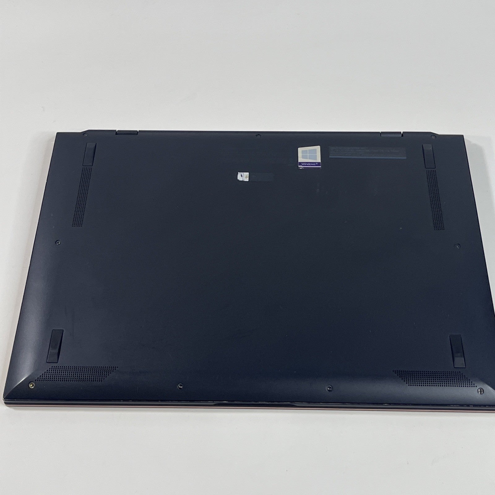 ASUS ZenBook UX393JA 13.3”Core I7-1065G7 16GB RAM 512 GB SSD Windows 11.#G C