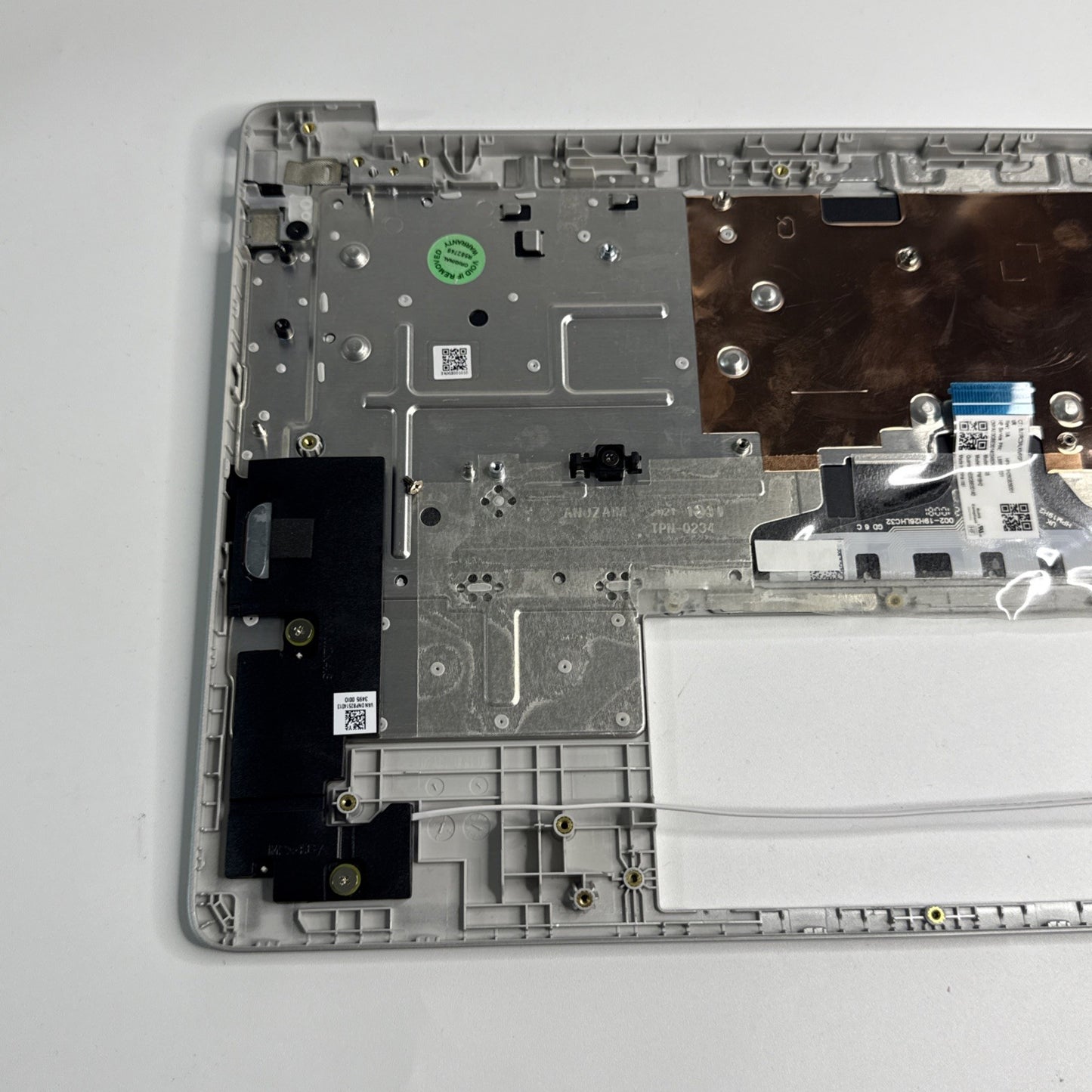 HP Chromebook 14A-NA0001sa Palmrest Cover Keyboard UK Sliver Speakers Genuine