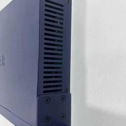 Netgear  FS524 24 Ports 10/100 Mbps Fast Ethernet Switch.Few Minors Signs