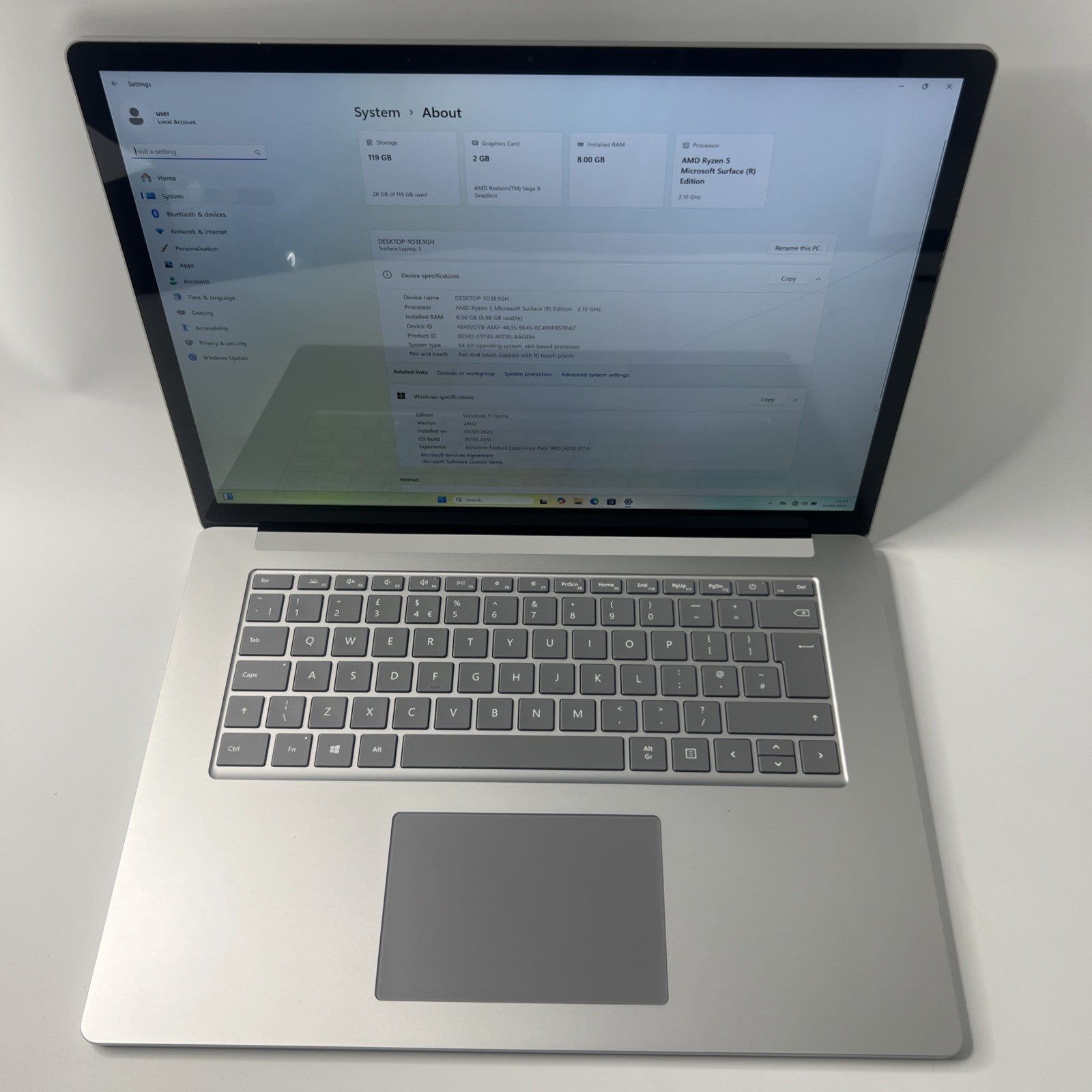 Microsoft Surface Laptop 3 15" AMD Ryzen 128GB SSD 8GB RAM Win 11 Hairline Crack