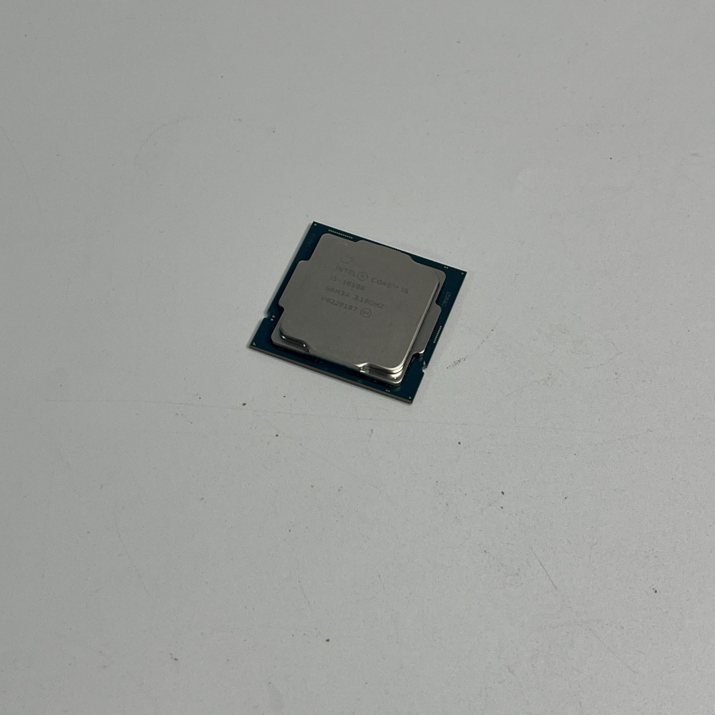 Genuine Apple iMac 27" Retina 5K 2020a2115 CPU i5-10500 3.10 GHZ.