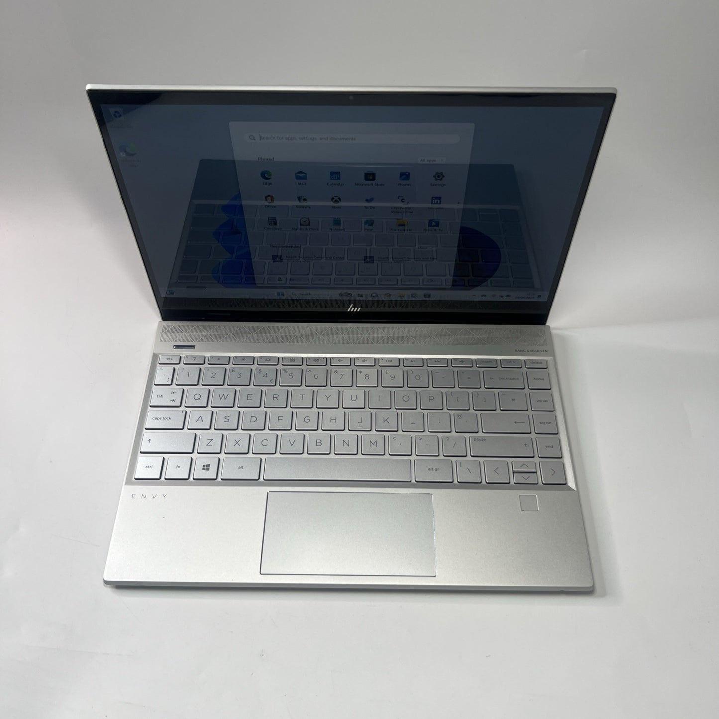 HP Envy 13-aq0003na Core i7-8565U 13.3" 16GB RAM 1TB SSD Touchscreen Windows 11