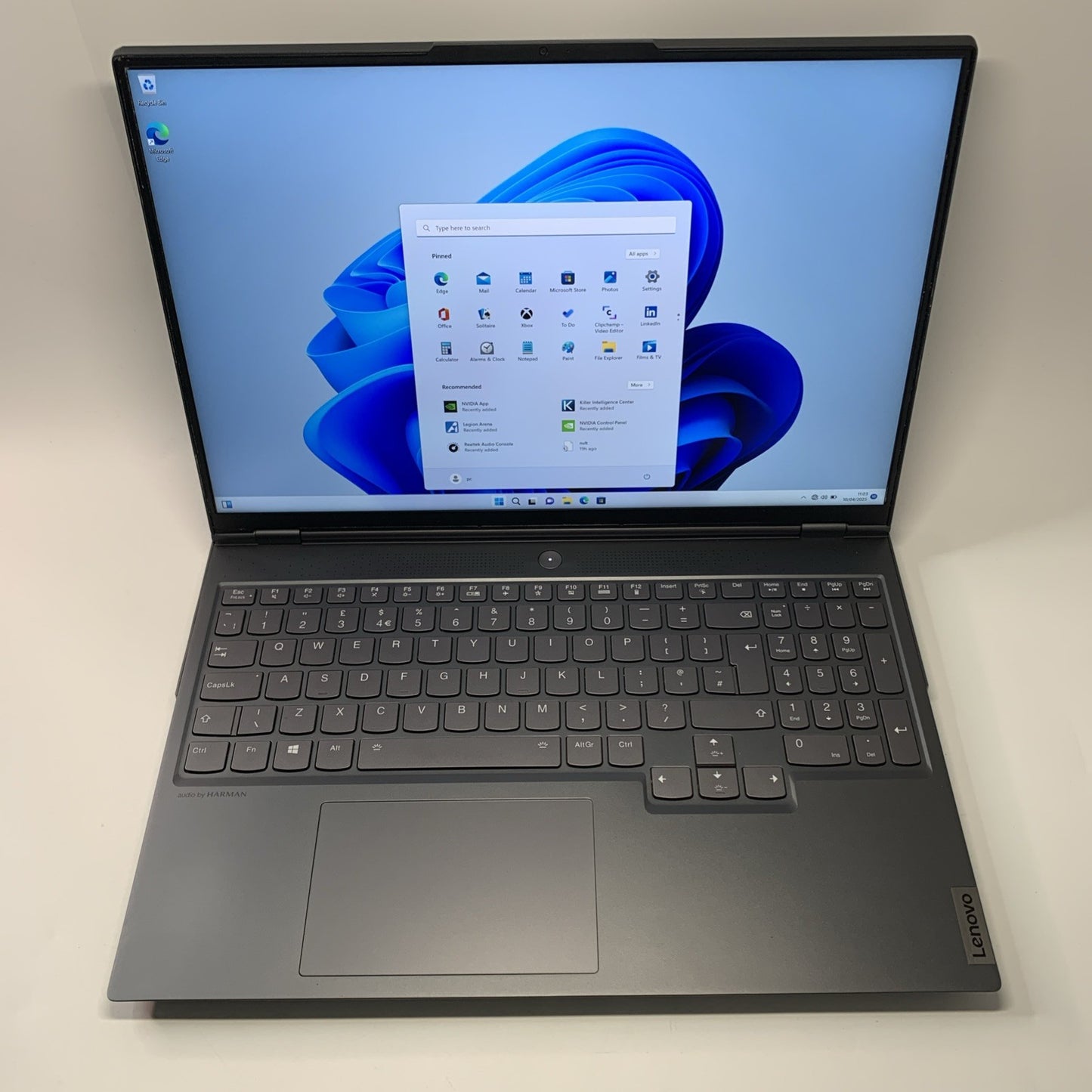 Lenovo Legion 7  16ACHg6 AMD Ryzen 7 5800H 256GB SSD 16GB RAM RTX 3060 Win 11