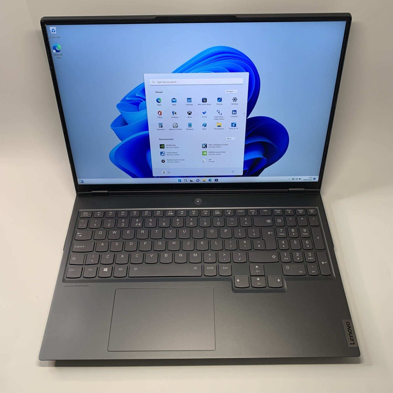 Lenovo Legion 7  16ACHg6 AMD Ryzen 7 5800H 256GB SSD 16GB RAM RTX 3060 Win 11