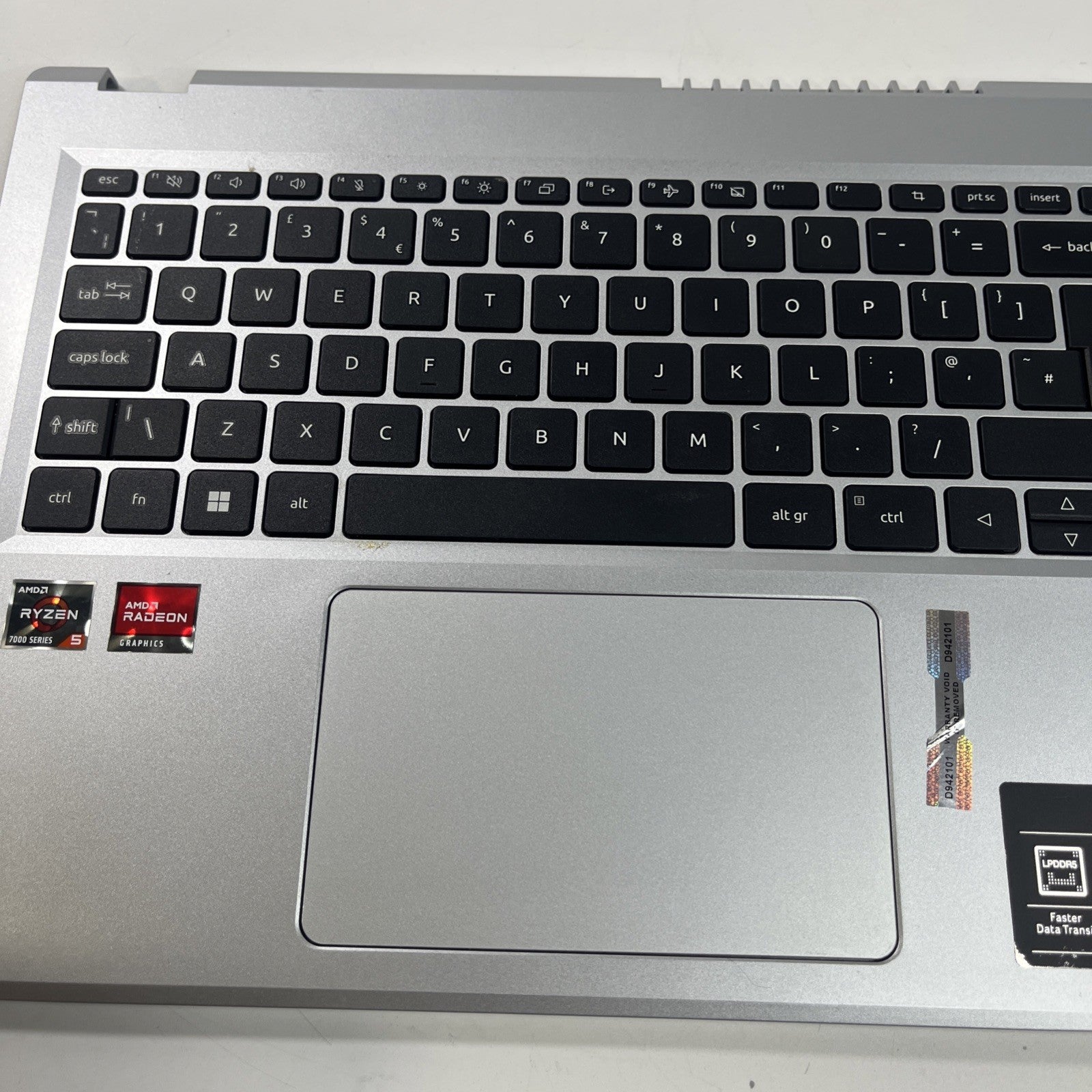Sliver Acer Aspire 3 A315-24P Palmrest Cover UK Keyboard & Touchpad. Bit Cracked