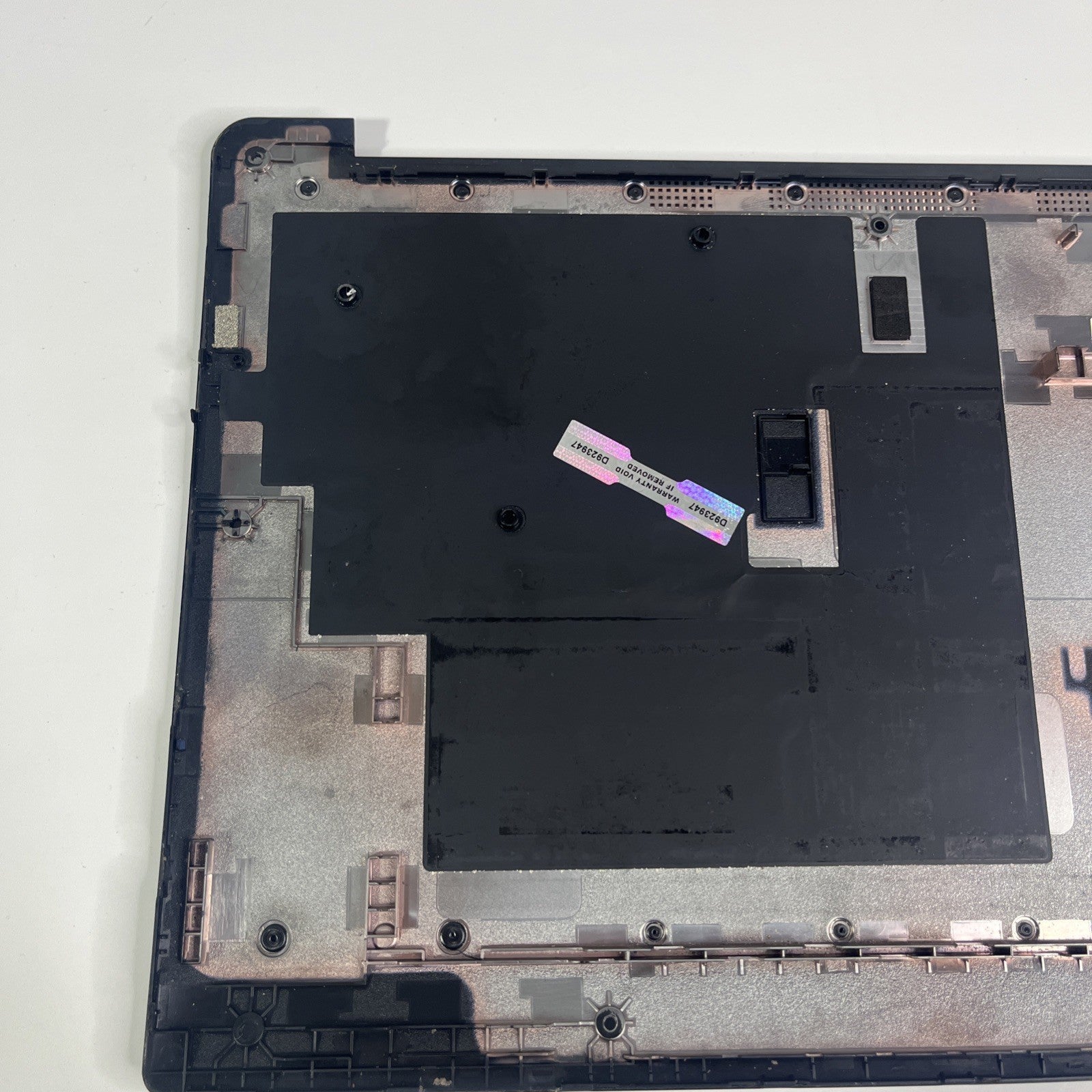 Lenovo IP Slim 3 Chrome 14M868 Bottom Cover 5CB1L30389 HQ2073136V000 Grade B