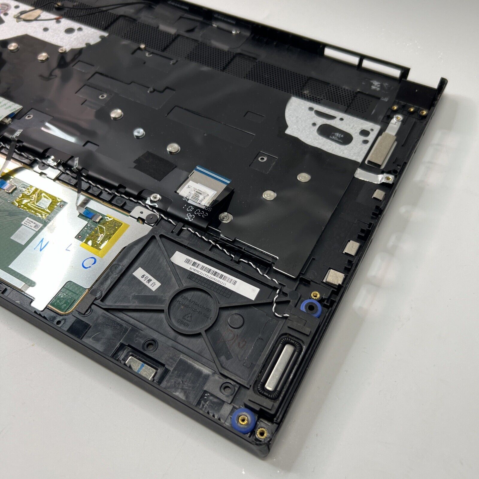 MSI Stealth GS66 MS-16V1 Complete Palmrest UK Keyboard Touchpad Speakers Black