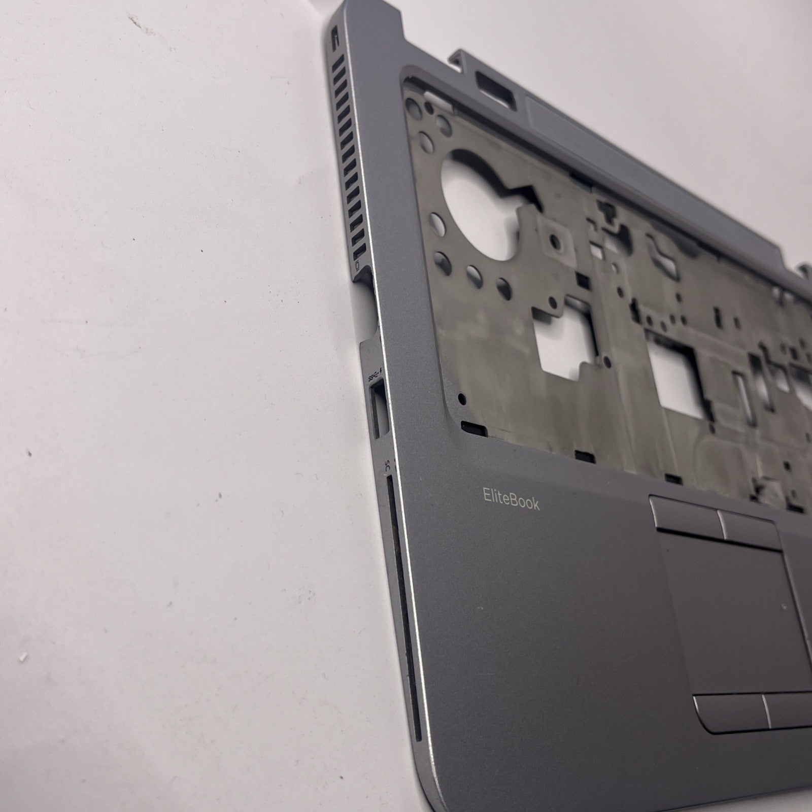 Genuine Silver HP EliteBook 820 G3  Palmrest + Touchpad Trackpad 821692-001
