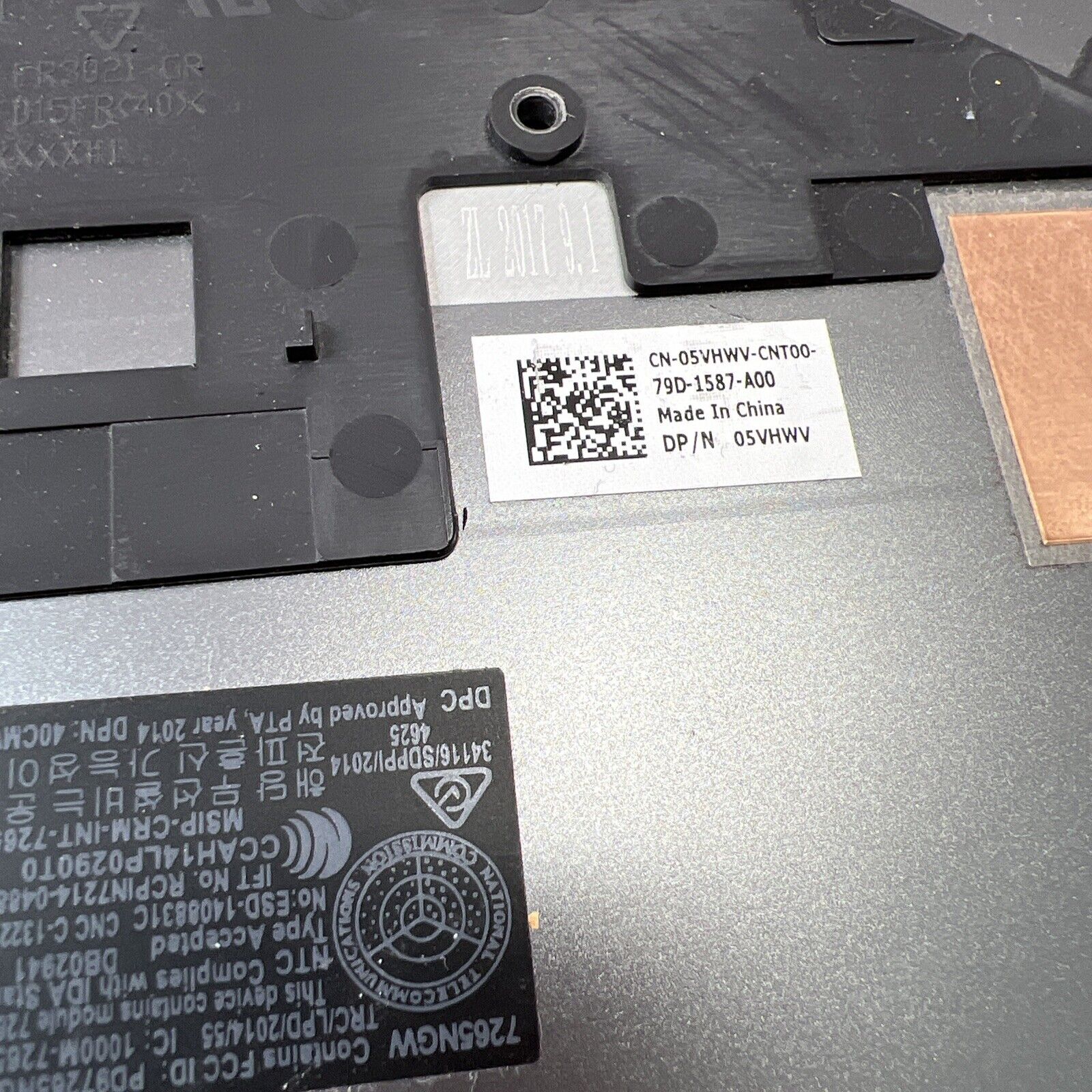 Genuine Dell Inspiron 13 7373 Bottom Base Cover Door Chassis 05VHWV