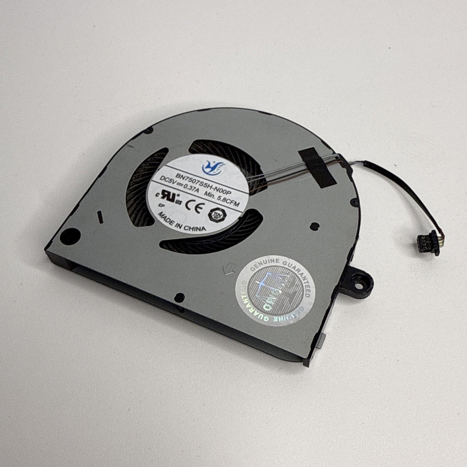 0YND40 GPU Cooling Fan For DELL Inspiron 7500 7501 Vostro 7500 YND40