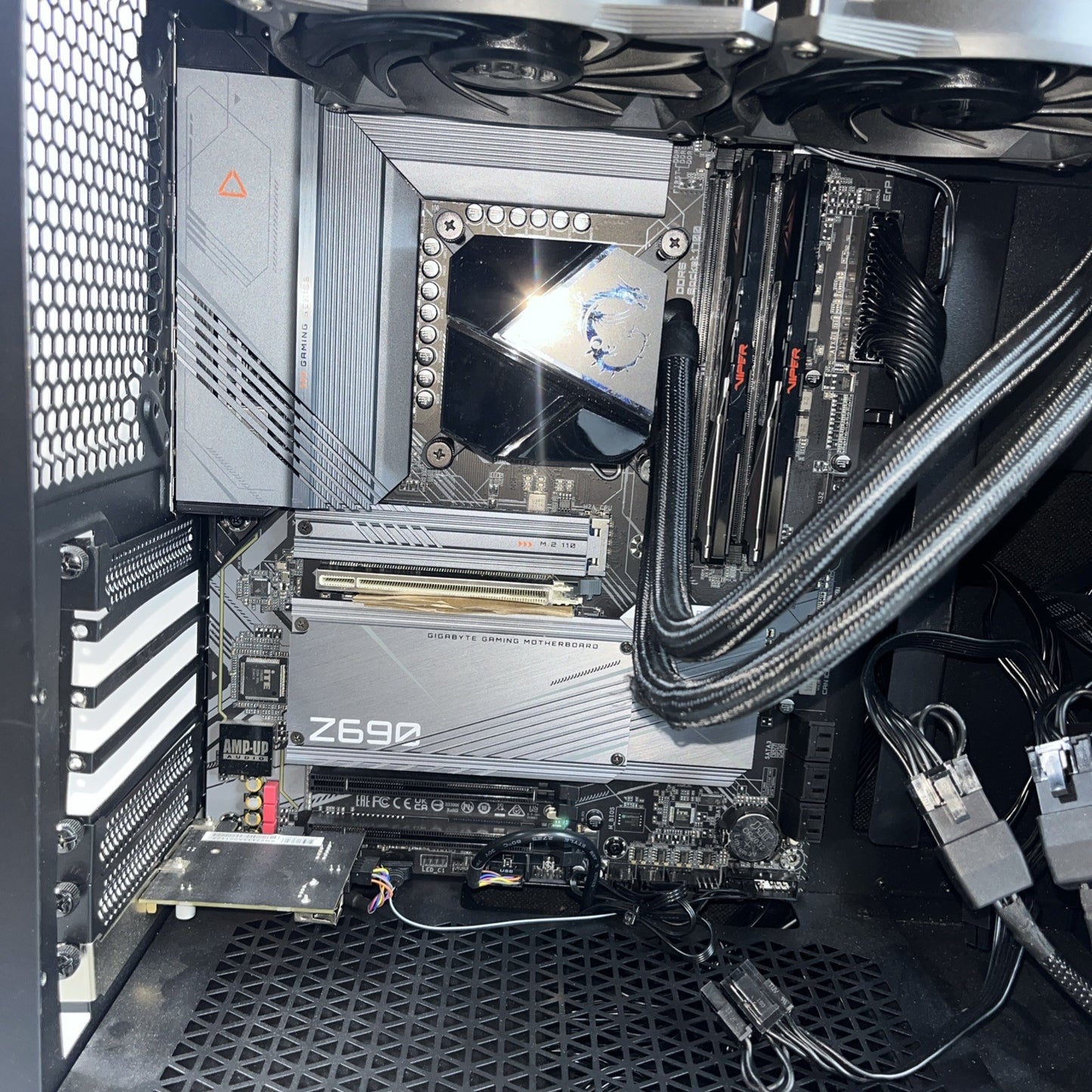 BE QUITE! Gaming PC i7-13700KF 32GB RAM 1TB SSD Gigabyte MB Z690 Gaming X
