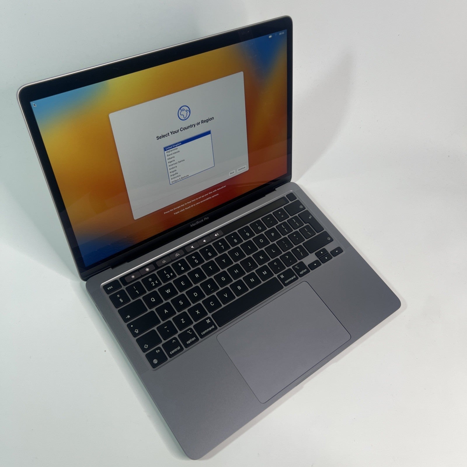 Apple MacBook Pro 13” A2338 M1 8-Core 8GB RAM 256GB SSD – Grade B – 96% Battery 
