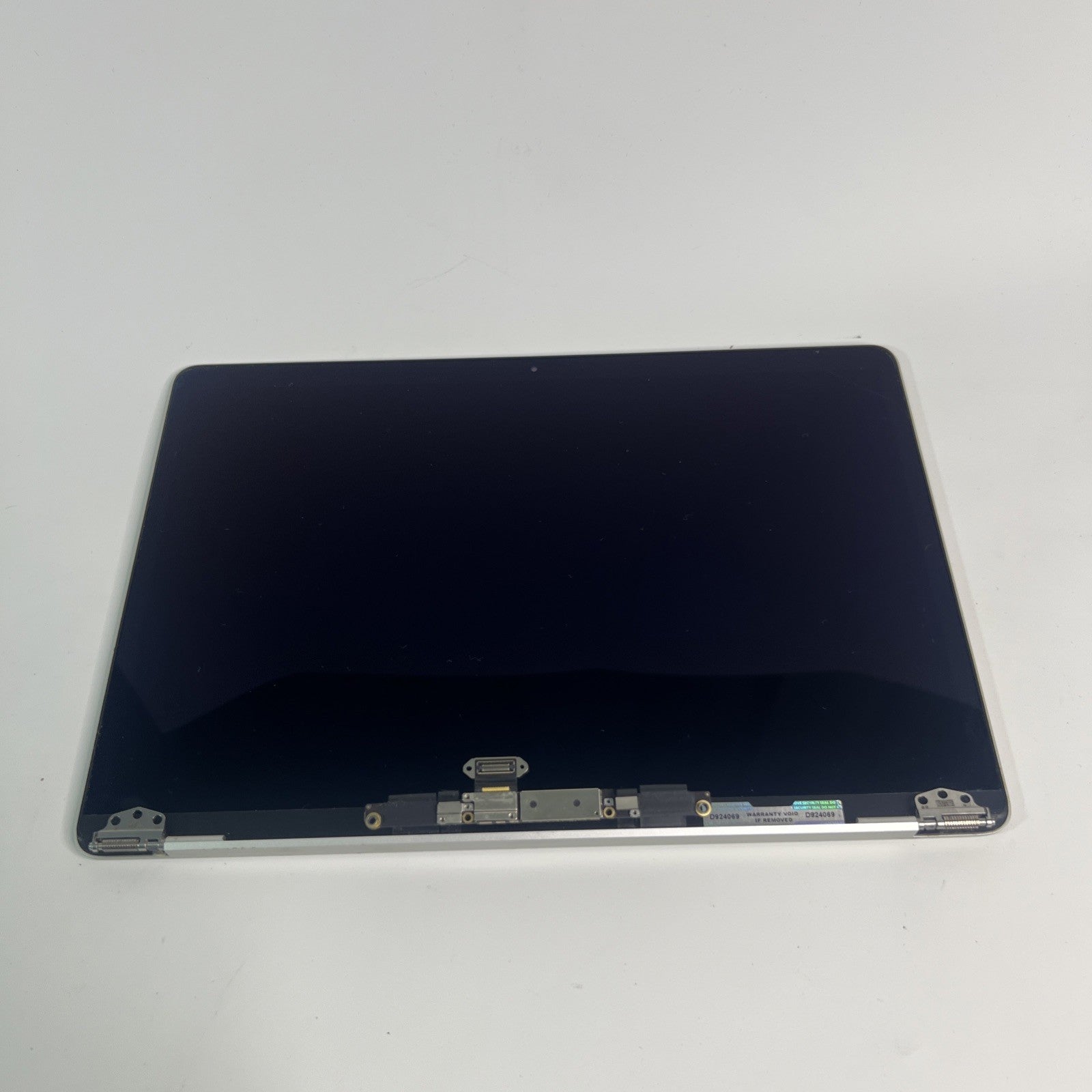 Apple MacBook Air A2337 LCD Screen Display Assembly – Silver – EMC 3598