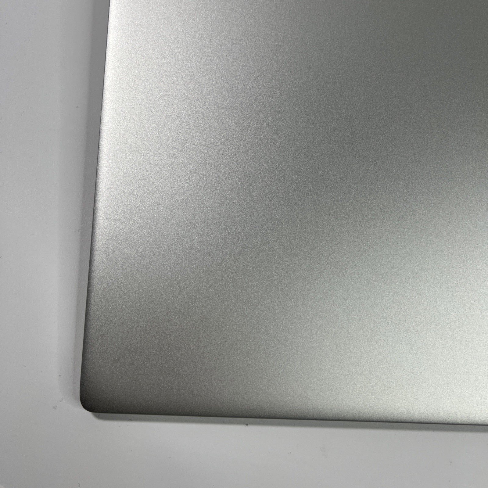 Dell Inspiron 7501 LCD Complete Screen Assembly Top Lid Cover Silver Cables