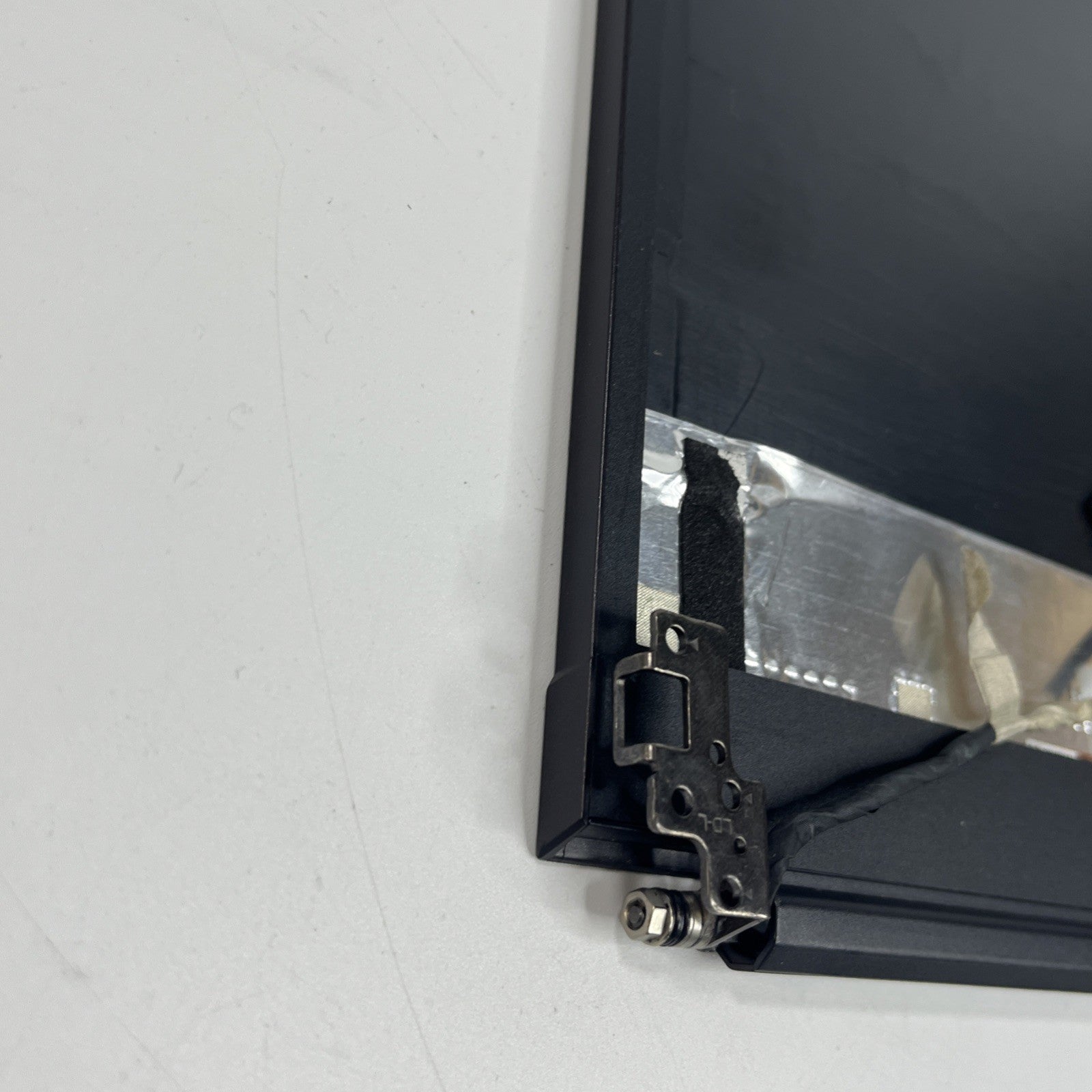 Genuine Black Medion Erazer E10  Top Lid ,webcam & Bezel Grade A NP501