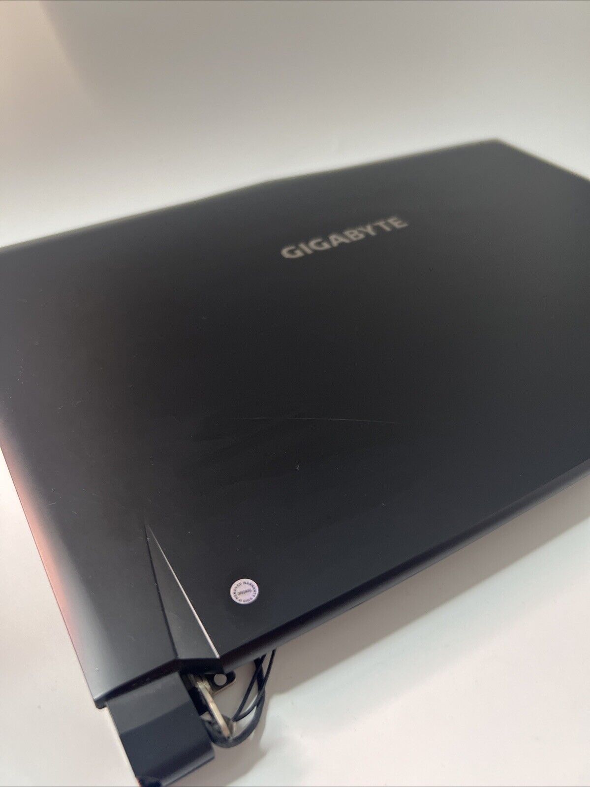 Gigabyte P57 P57W 27362-P57W0-G24S Complete LCD Top LId Back Cover Assembly